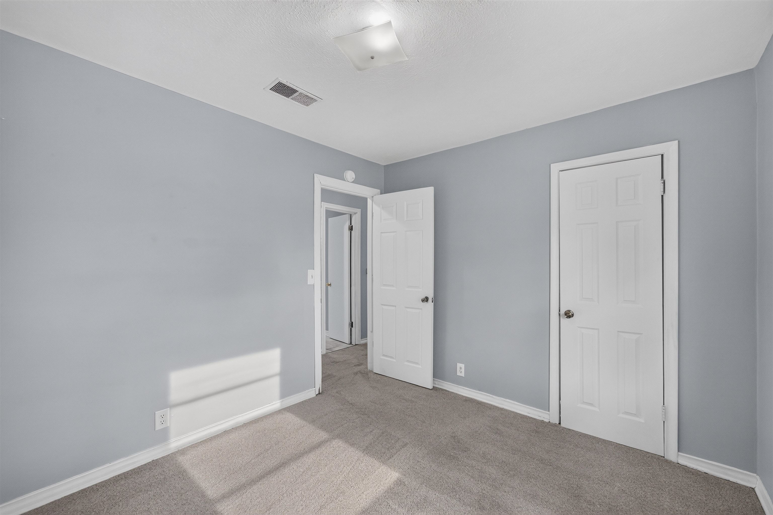 4269 S Cumberland St Property Photo 17