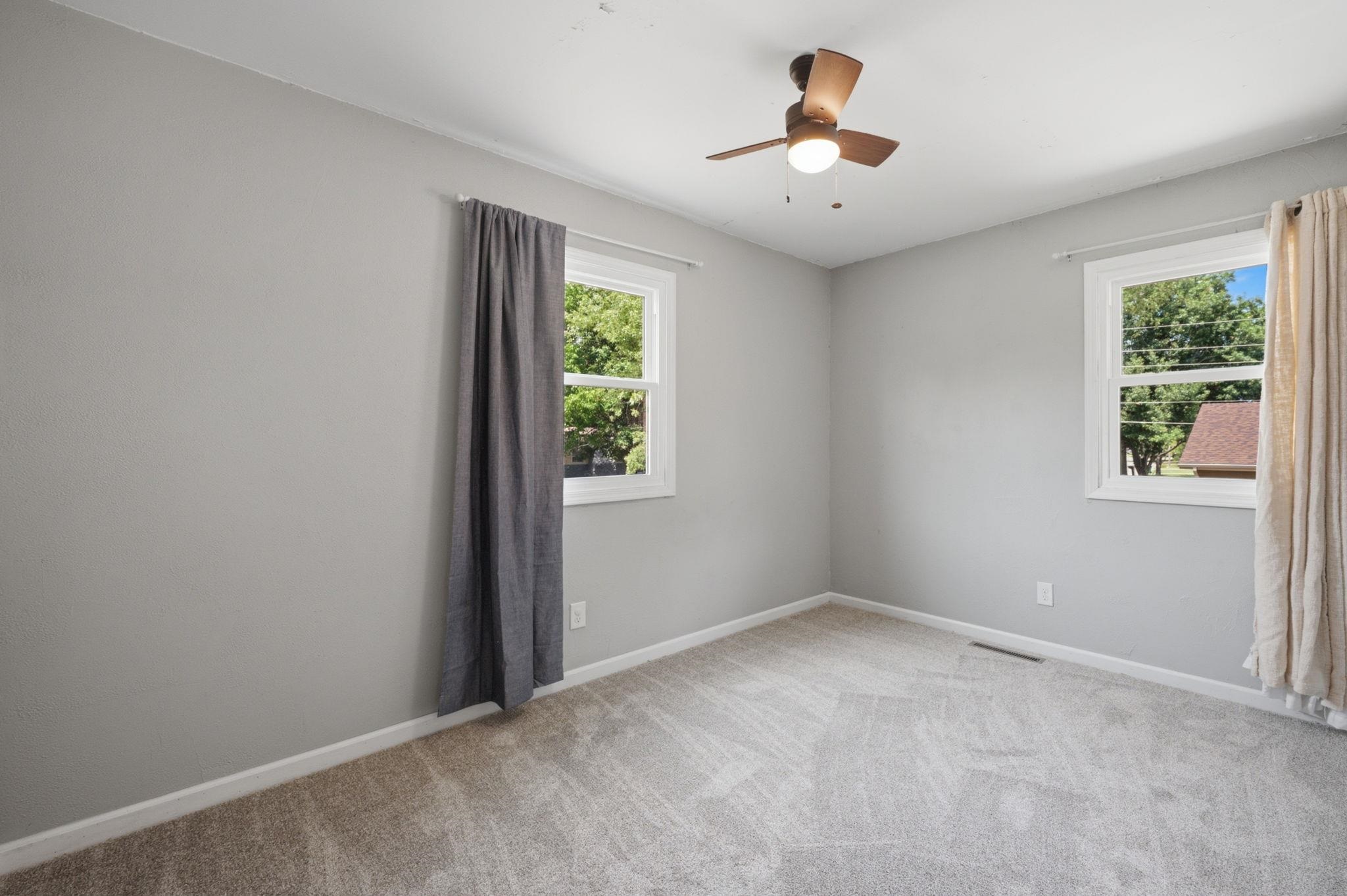 1614 N Main St Property Photo 17