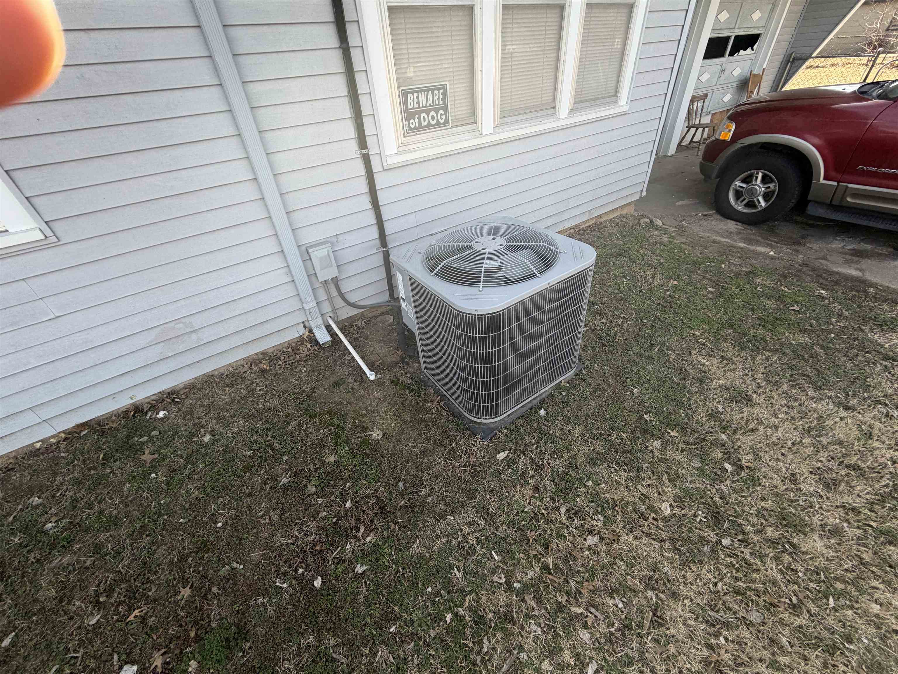 2201 S Broadview St Property Photo 7