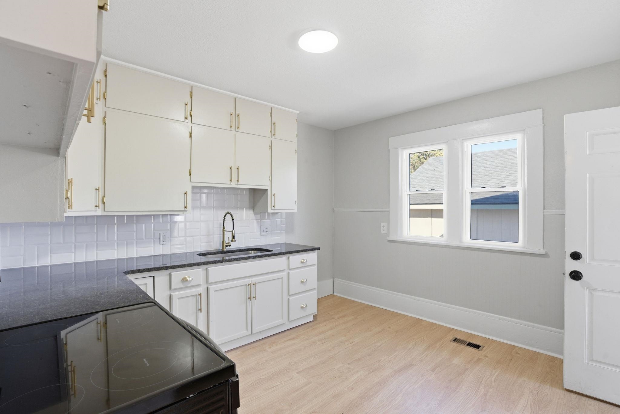 604 W Spring Ave Property Photo 10