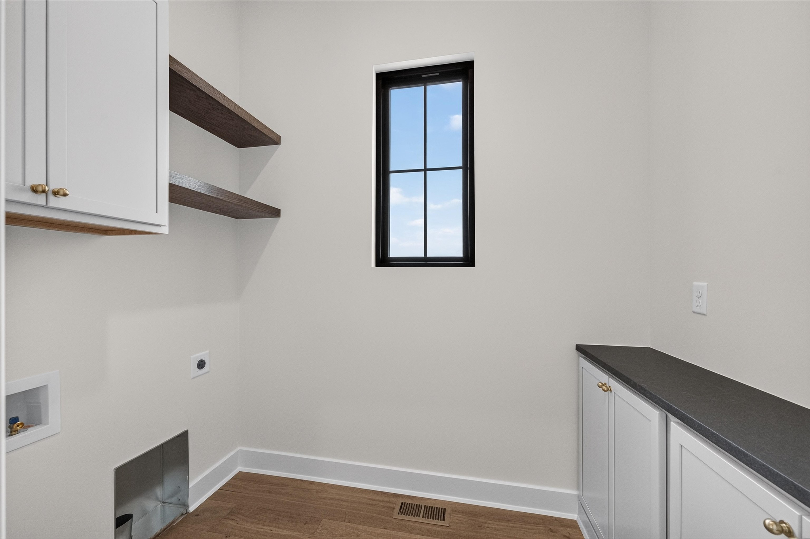 2818 E Kay St Property Photo 23