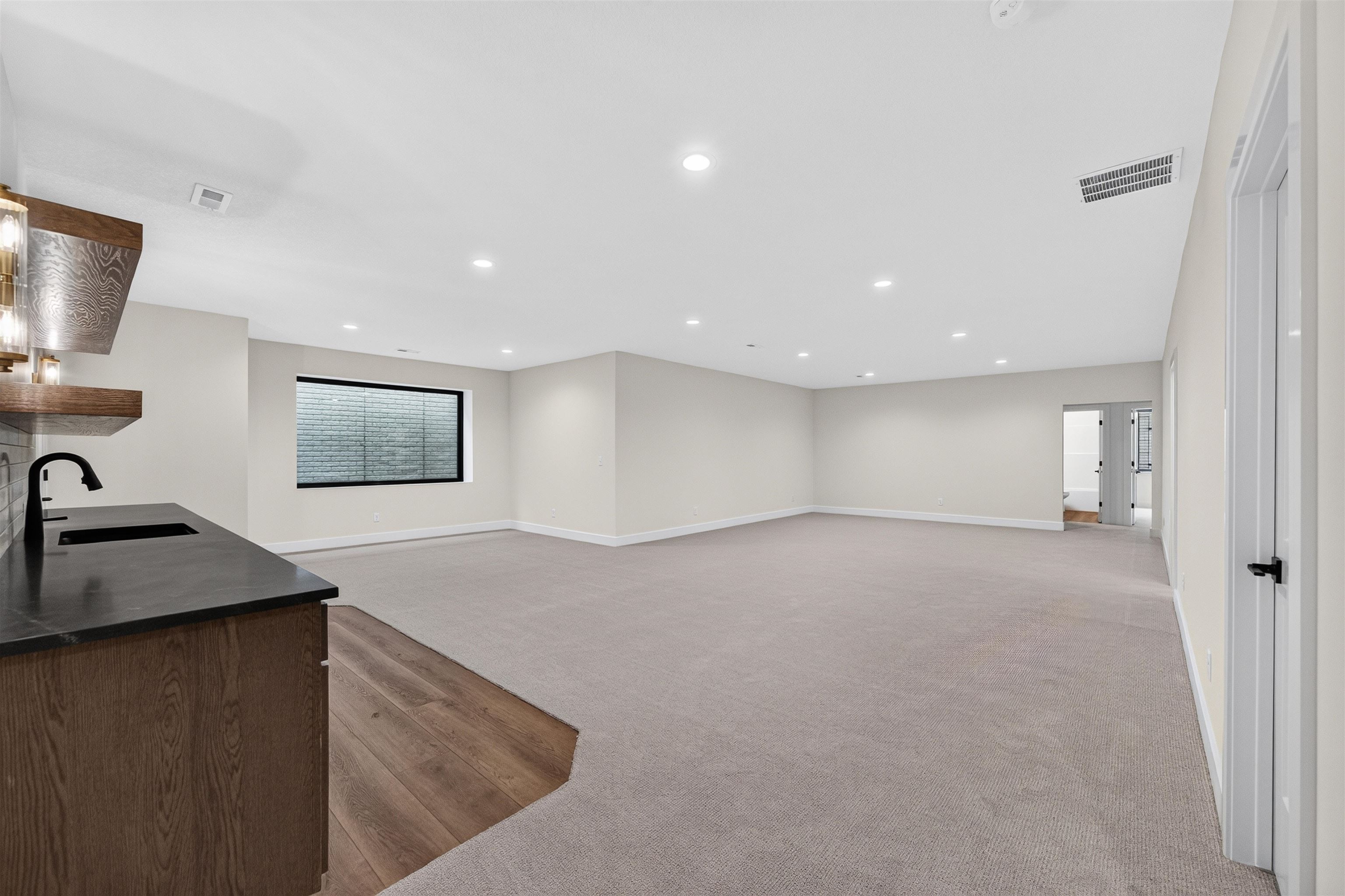 2818 E Kay St Property Photo 29