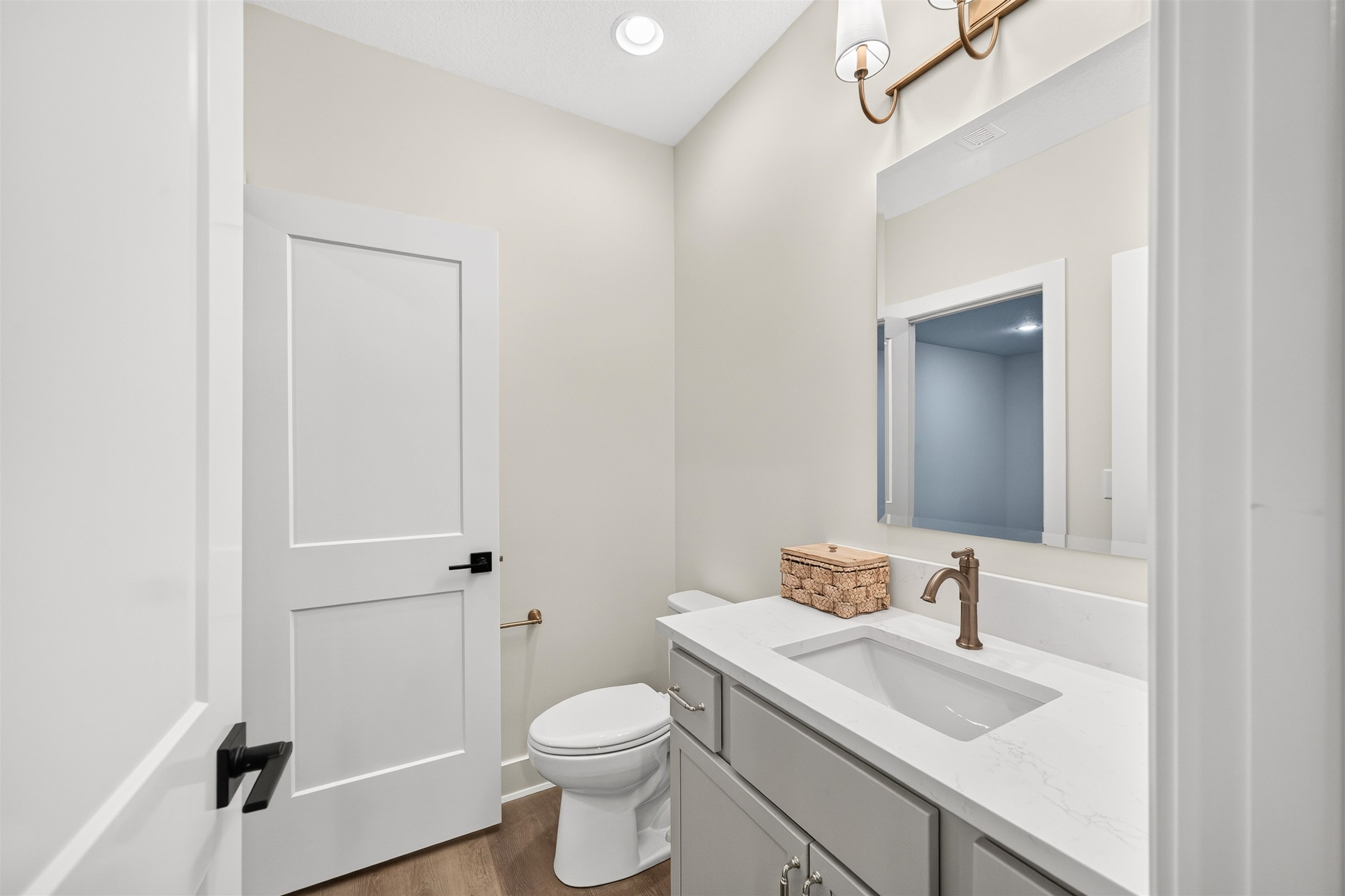 2818 E Kay St Property Photo 35