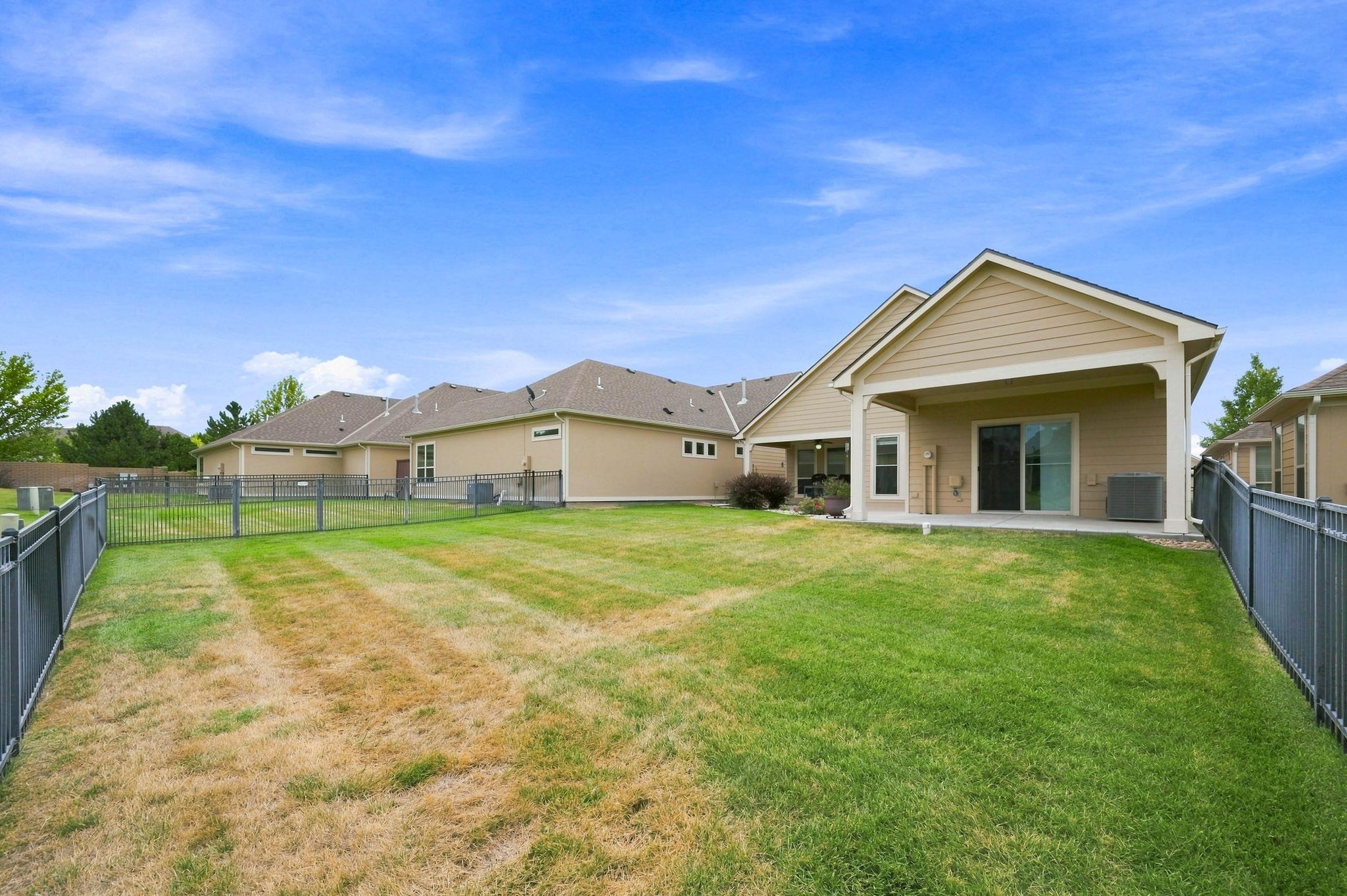 1024 E Twisted Oak Rd Property Photo 24
