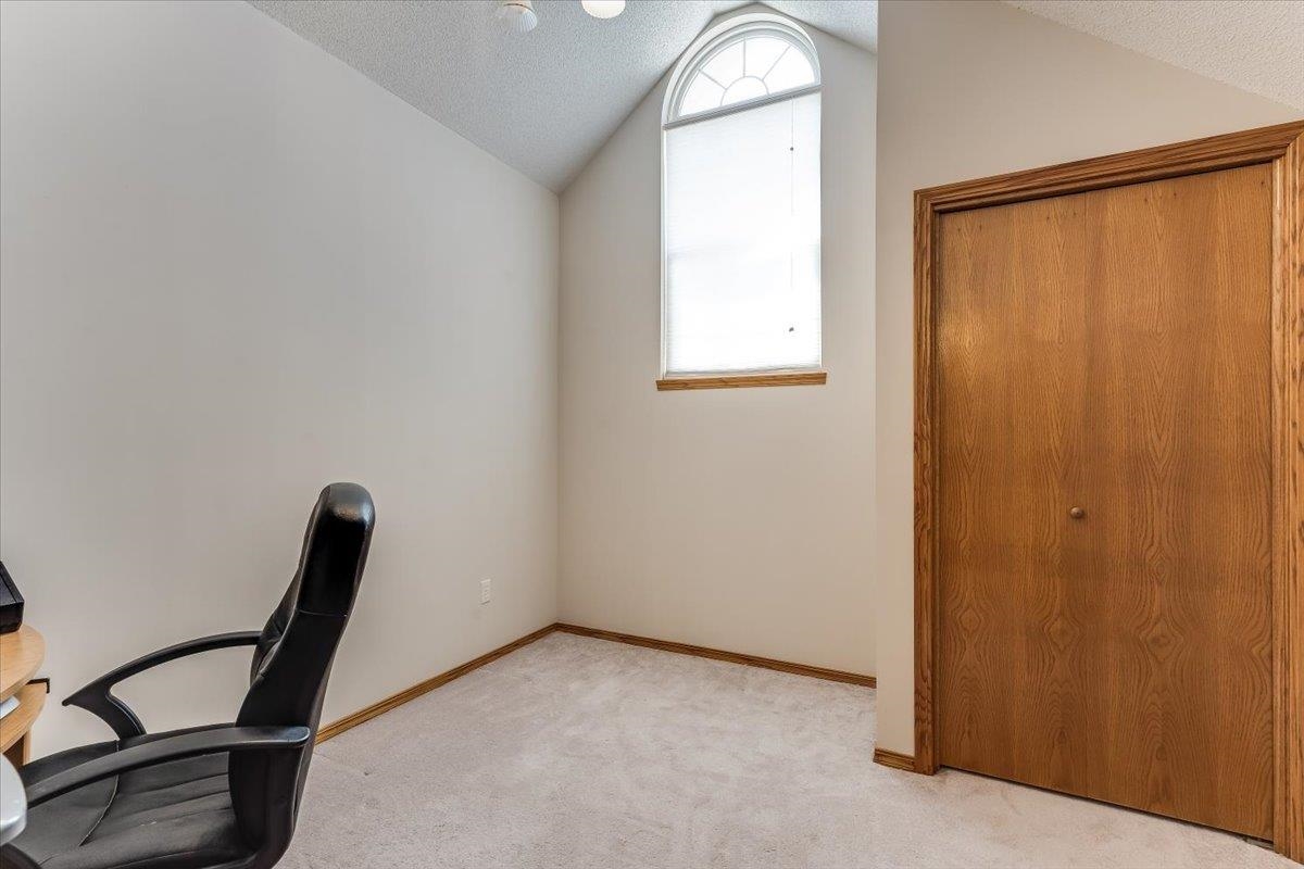 616 W Gatewood Ln Property Photo 14