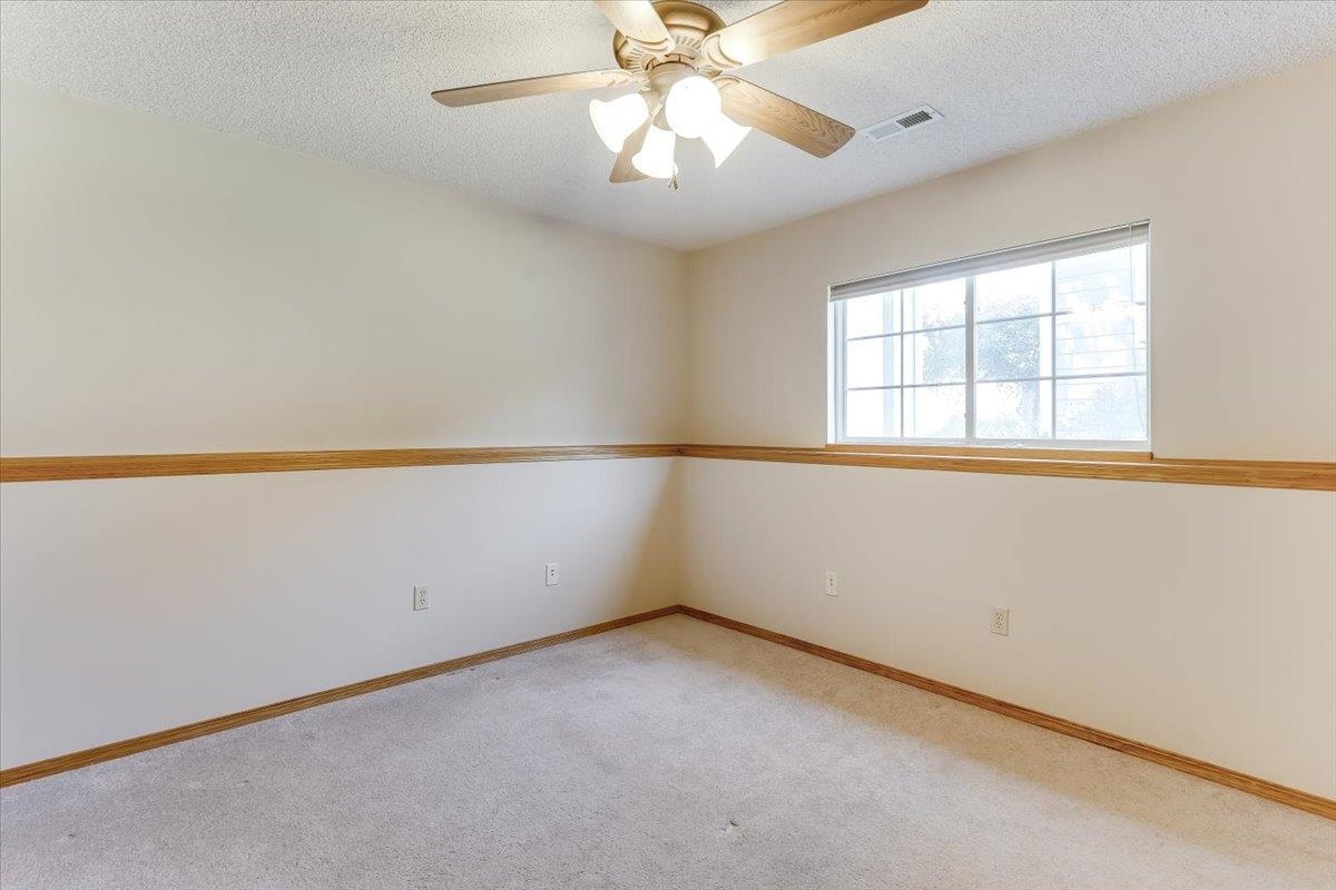 616 W Gatewood Ln Property Photo 17