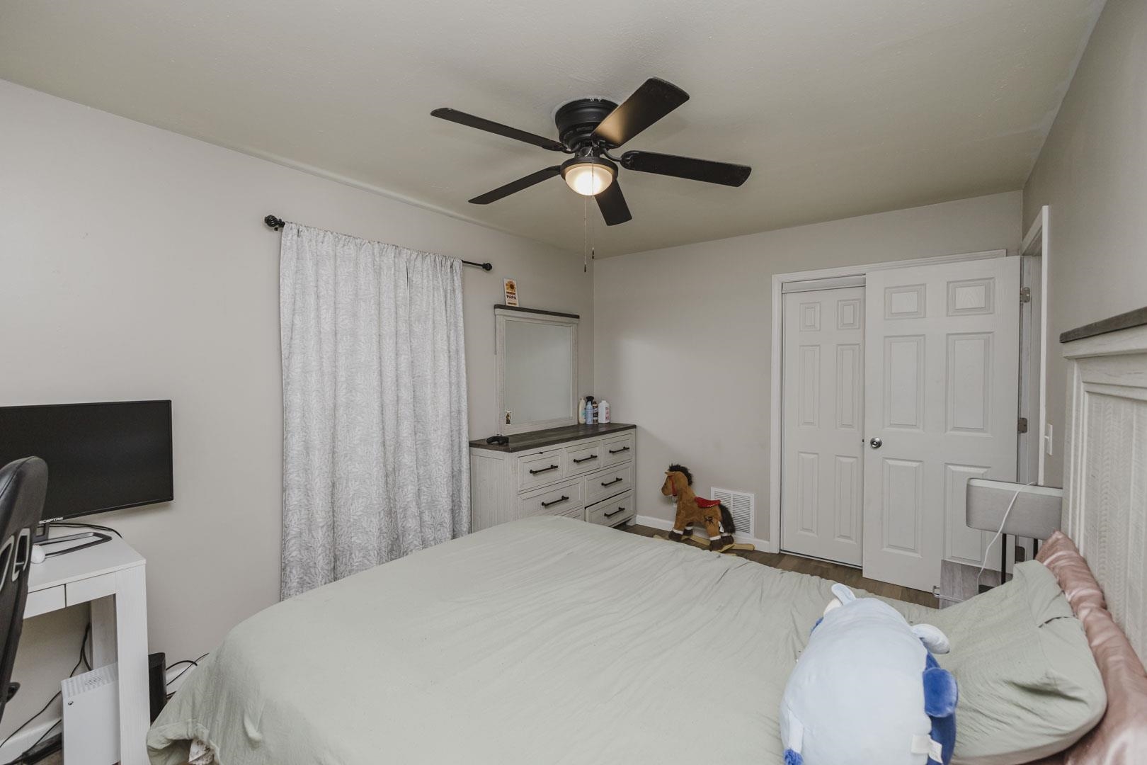 1816 S Millwood Property Photo 16