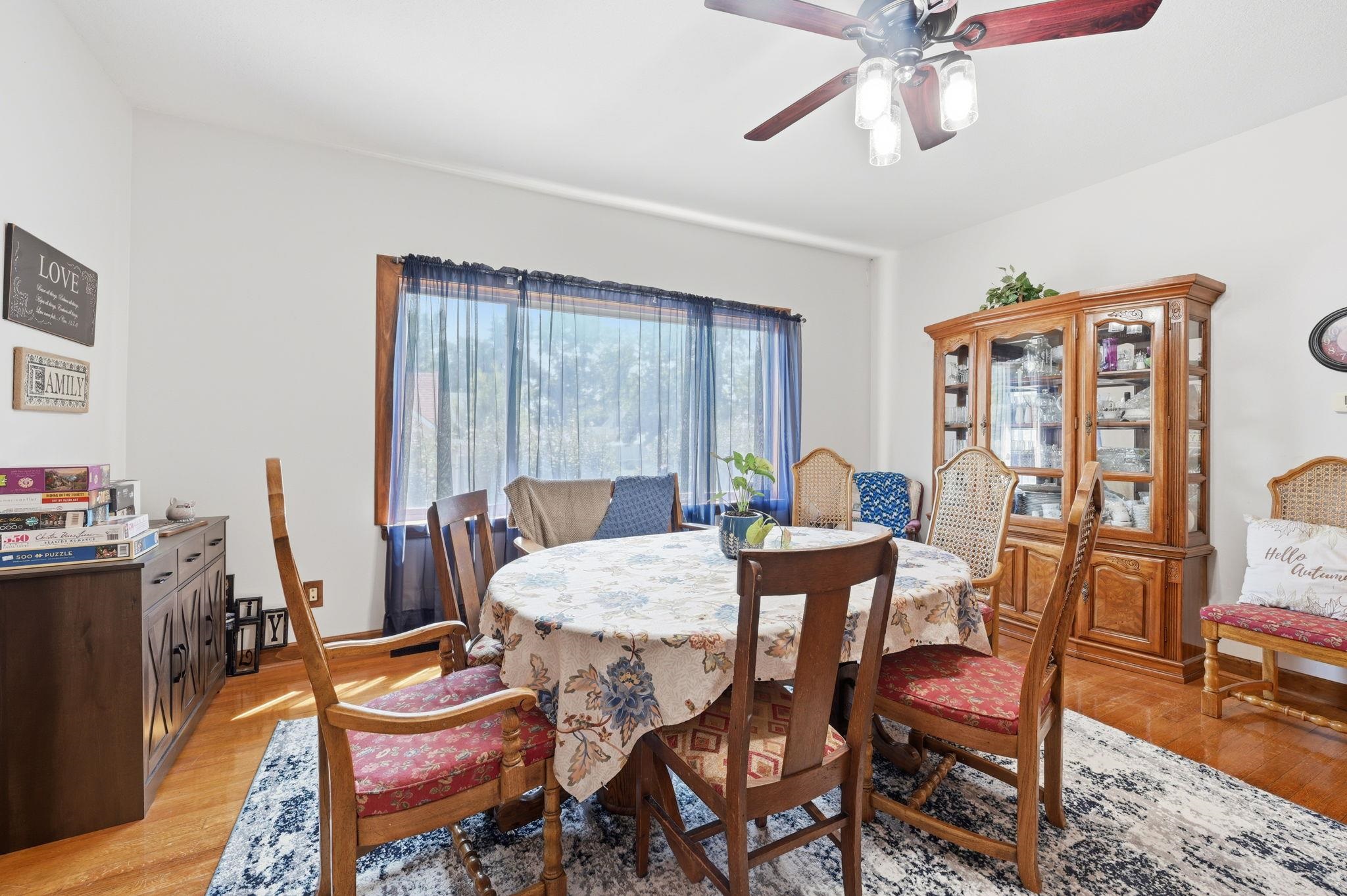 211 N Plum Property Photo 6