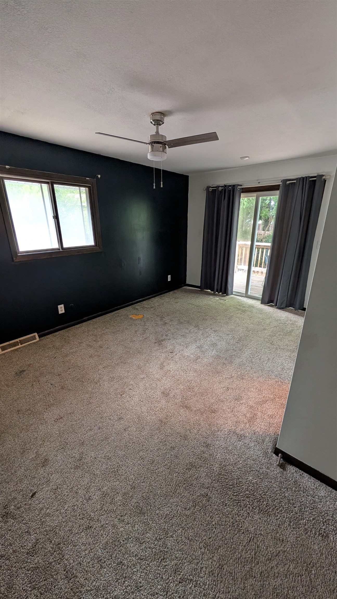 1609 N Main St Property Photo 10