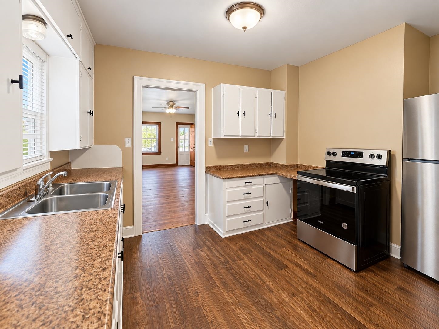 1508 S Pattie Property Photo 4