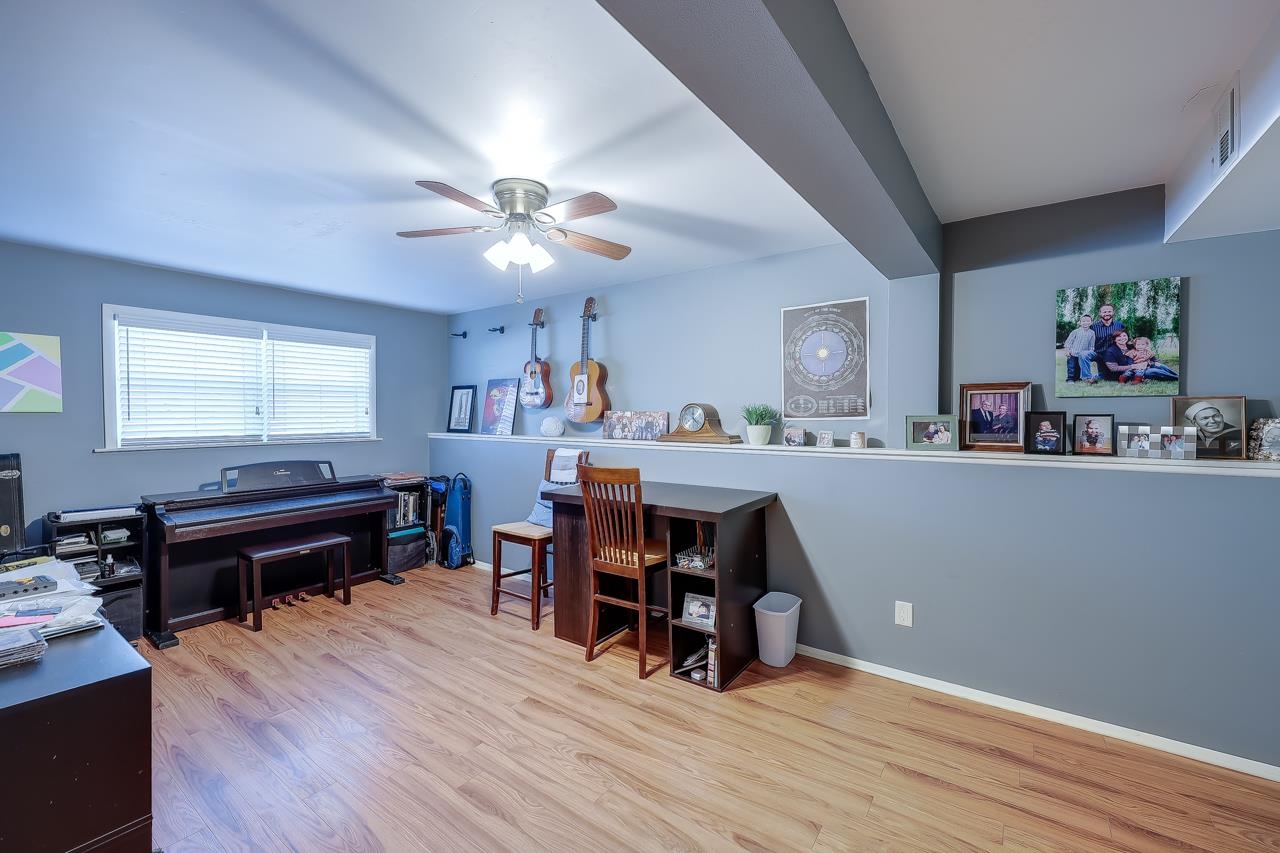 3 Eastridge Property Photo 13