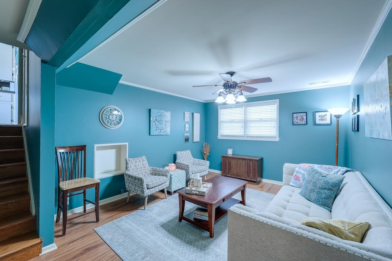 3 Eastridge Property Photo 15