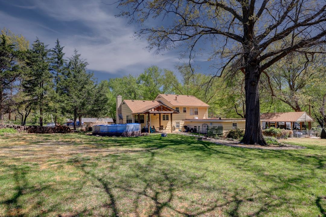 3 Eastridge Property Photo 18