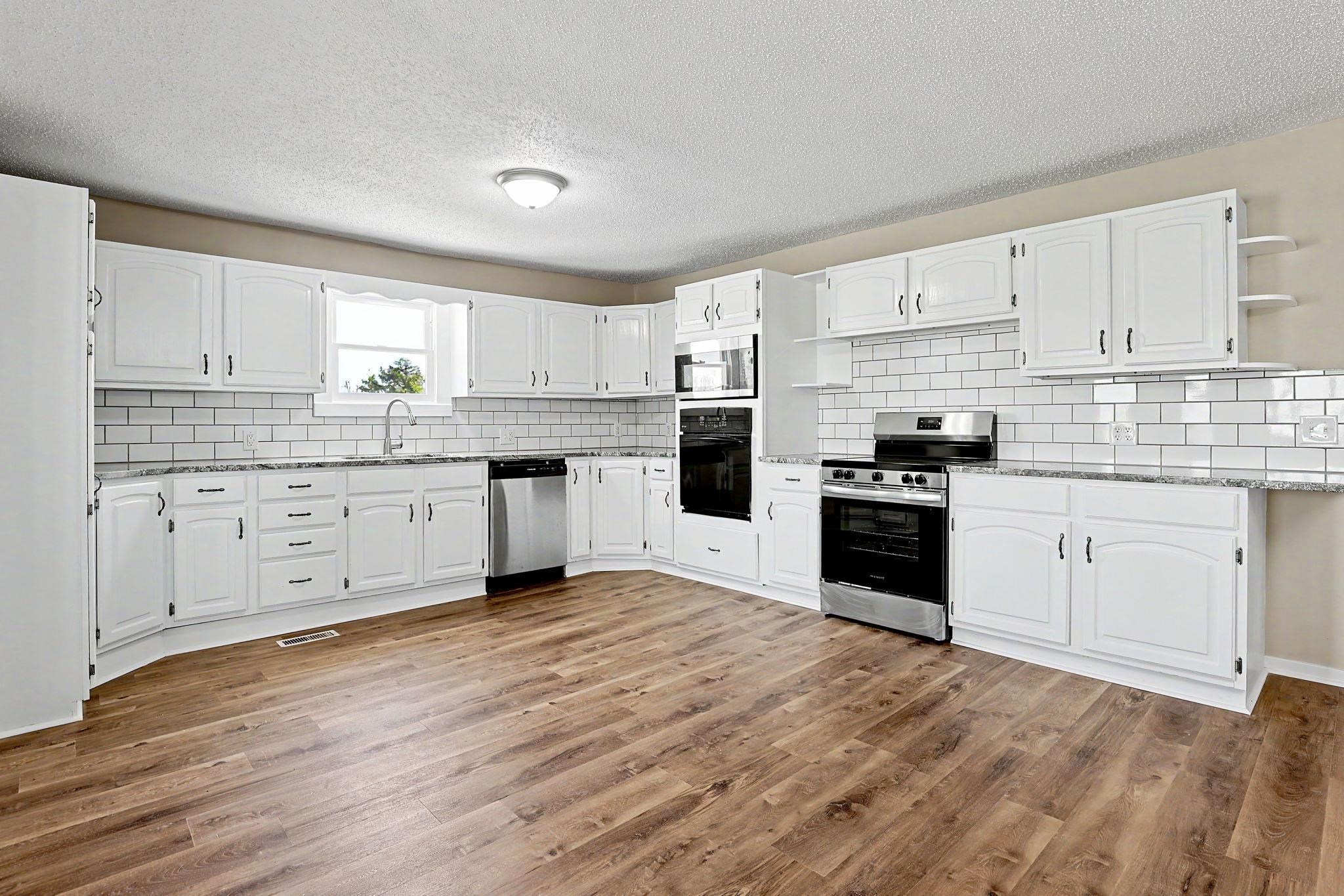 234 W Central St Property Photo 14