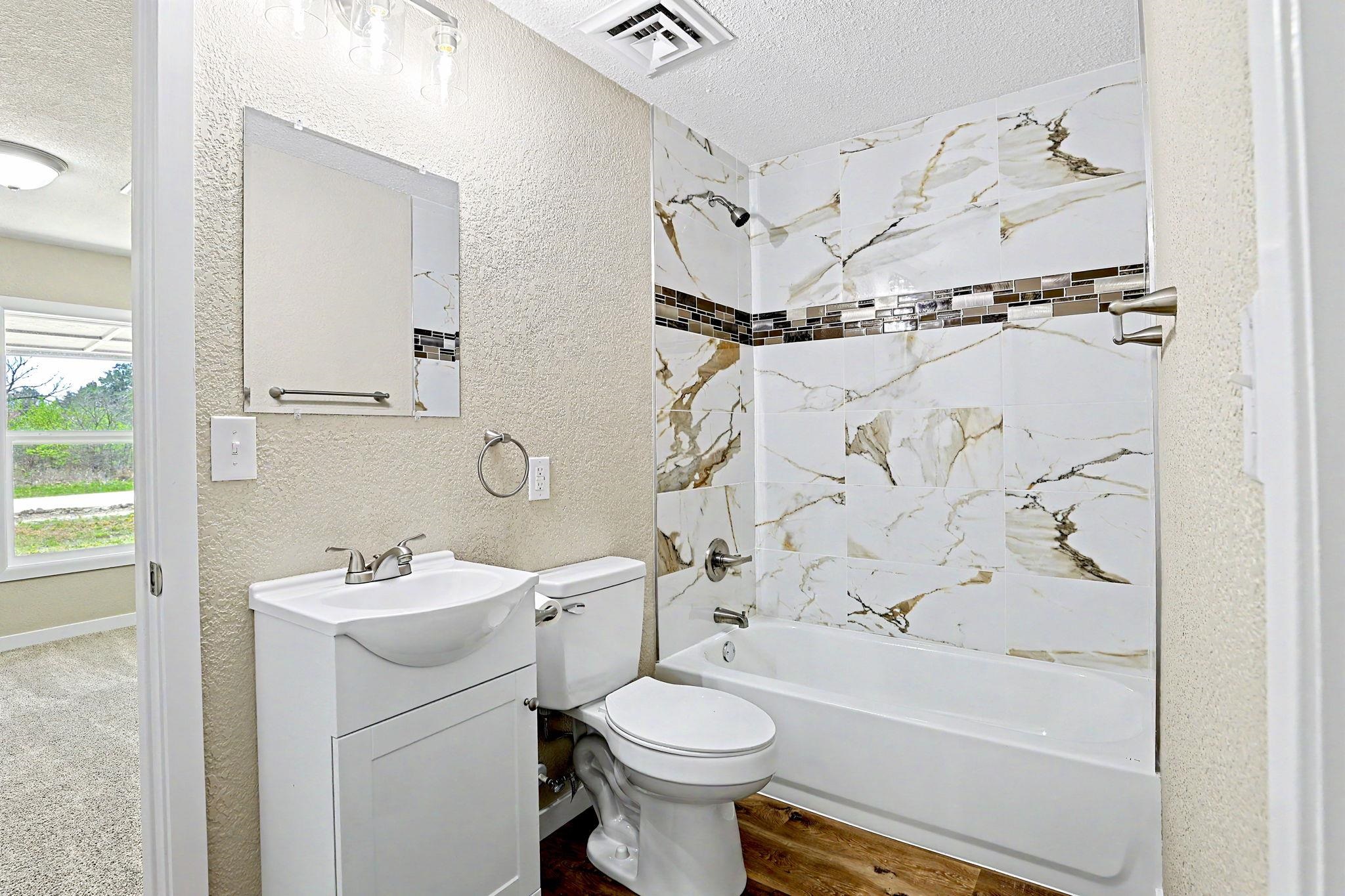 234 W Central St Property Photo 17