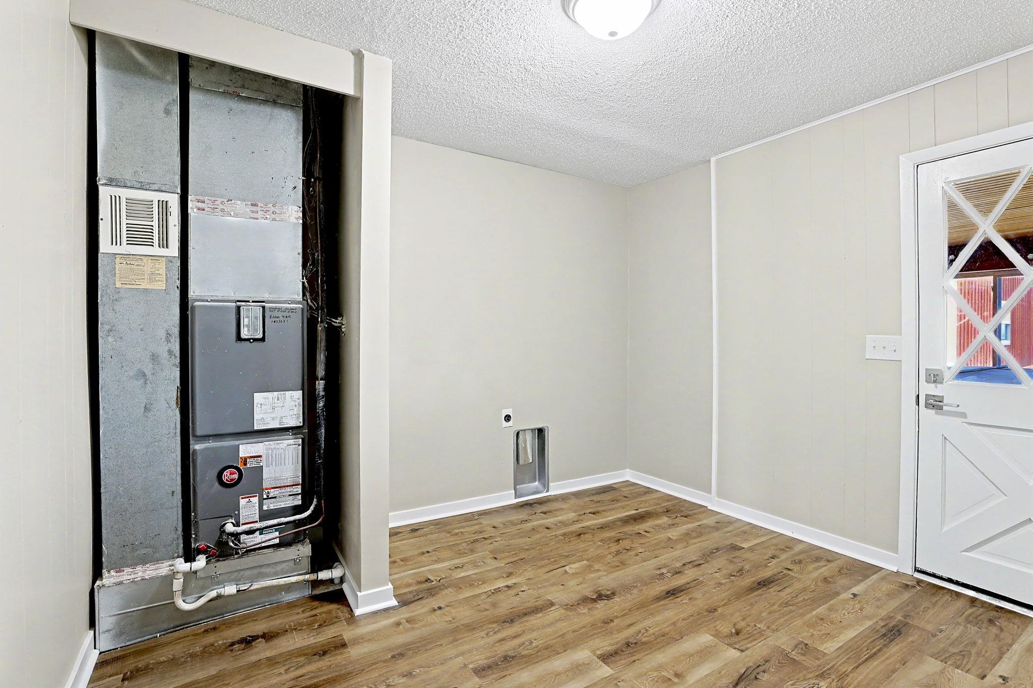 234 W Central St Property Photo 20