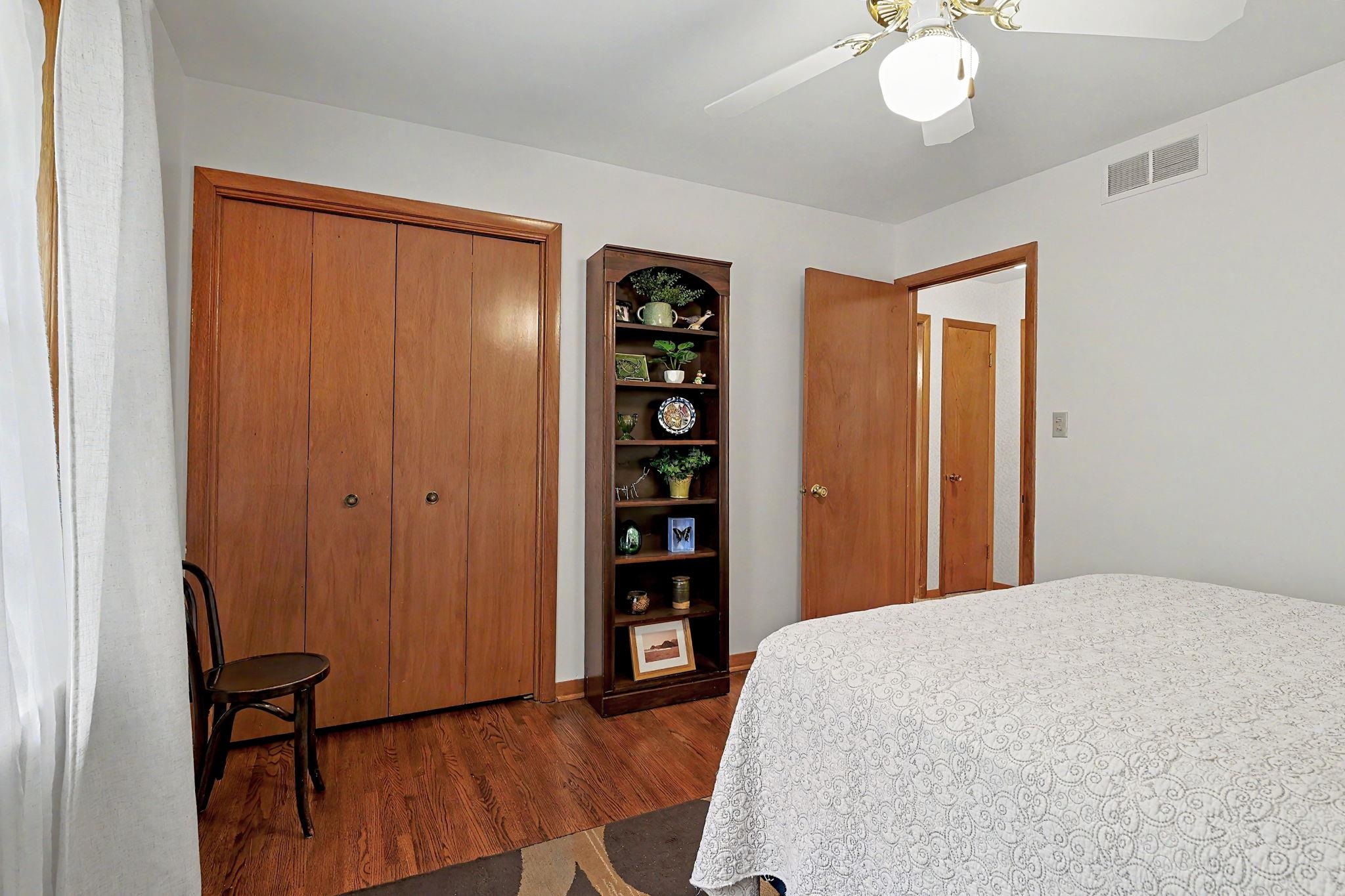 251 N Armour Property Photo 20