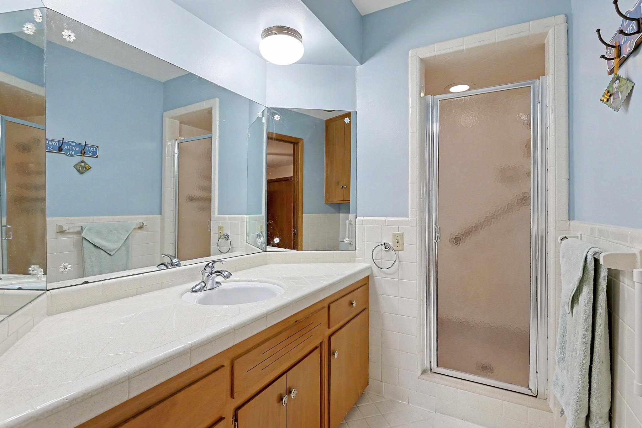 251 N Armour Property Photo 23