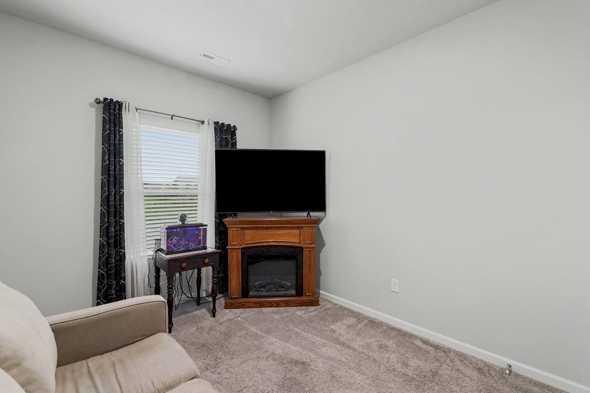 2914 E Highridge St Property Photo 29