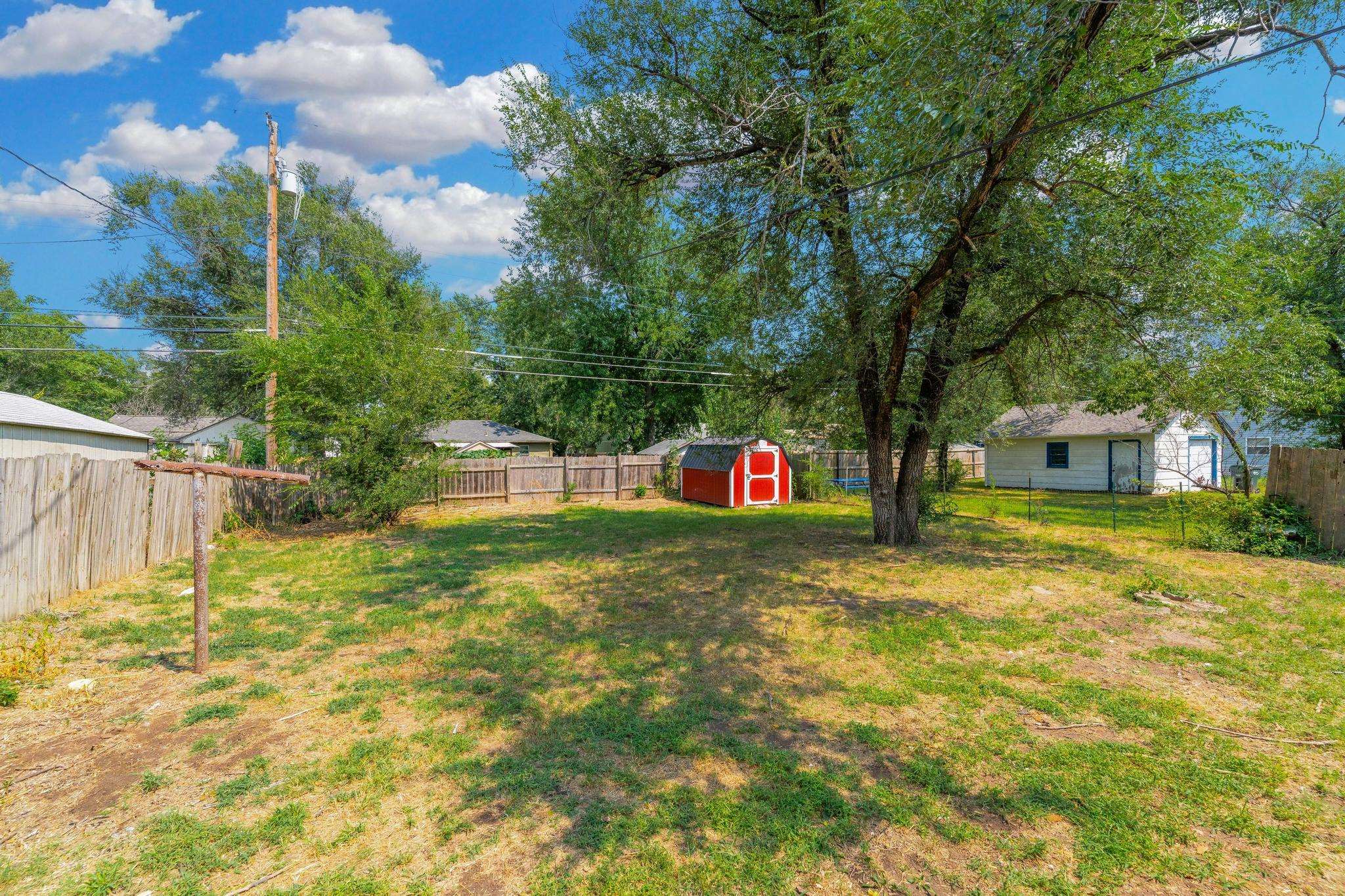 4668 S Laclede Ave Property Photo 19
