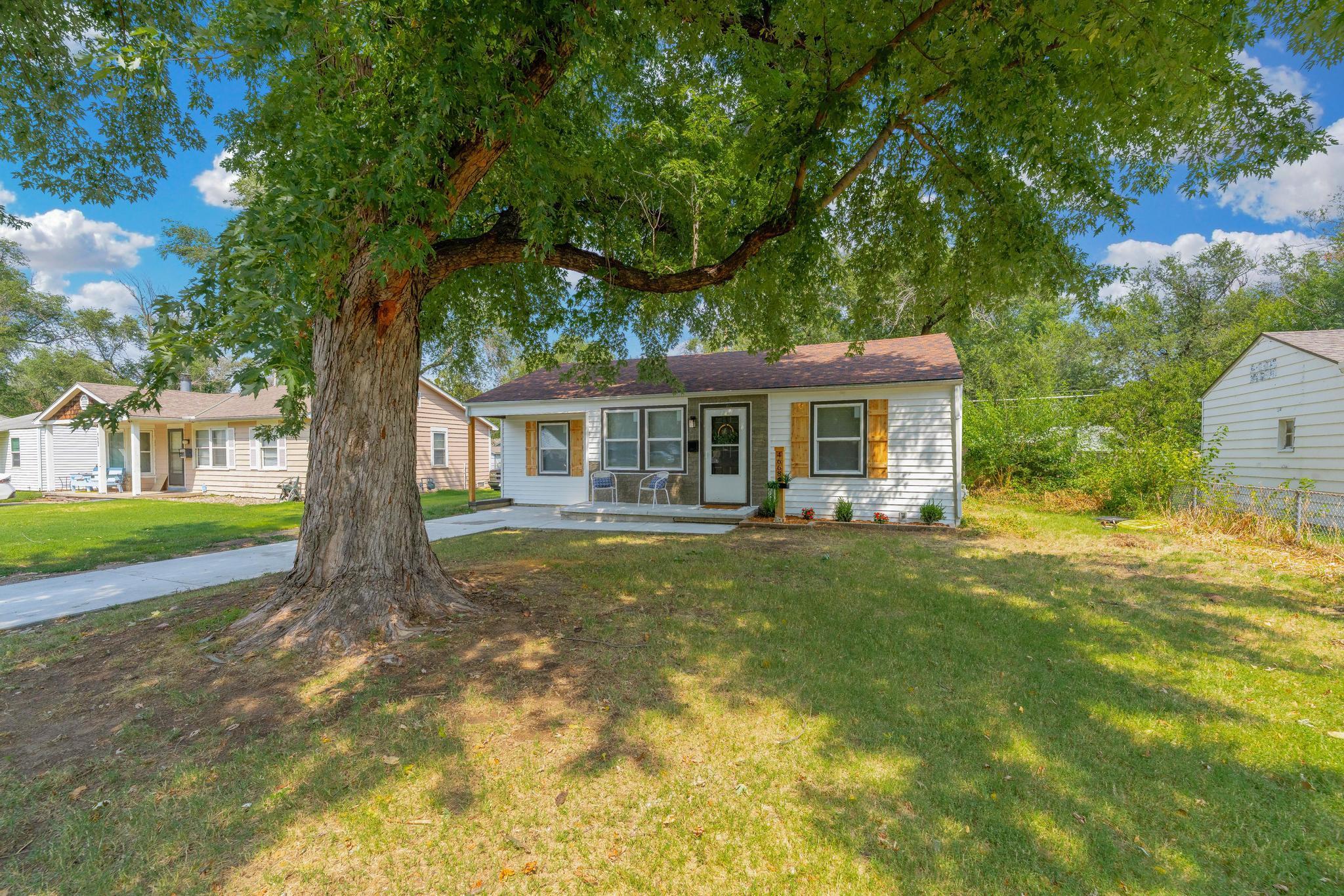 4668 S Laclede Ave Property Photo 23