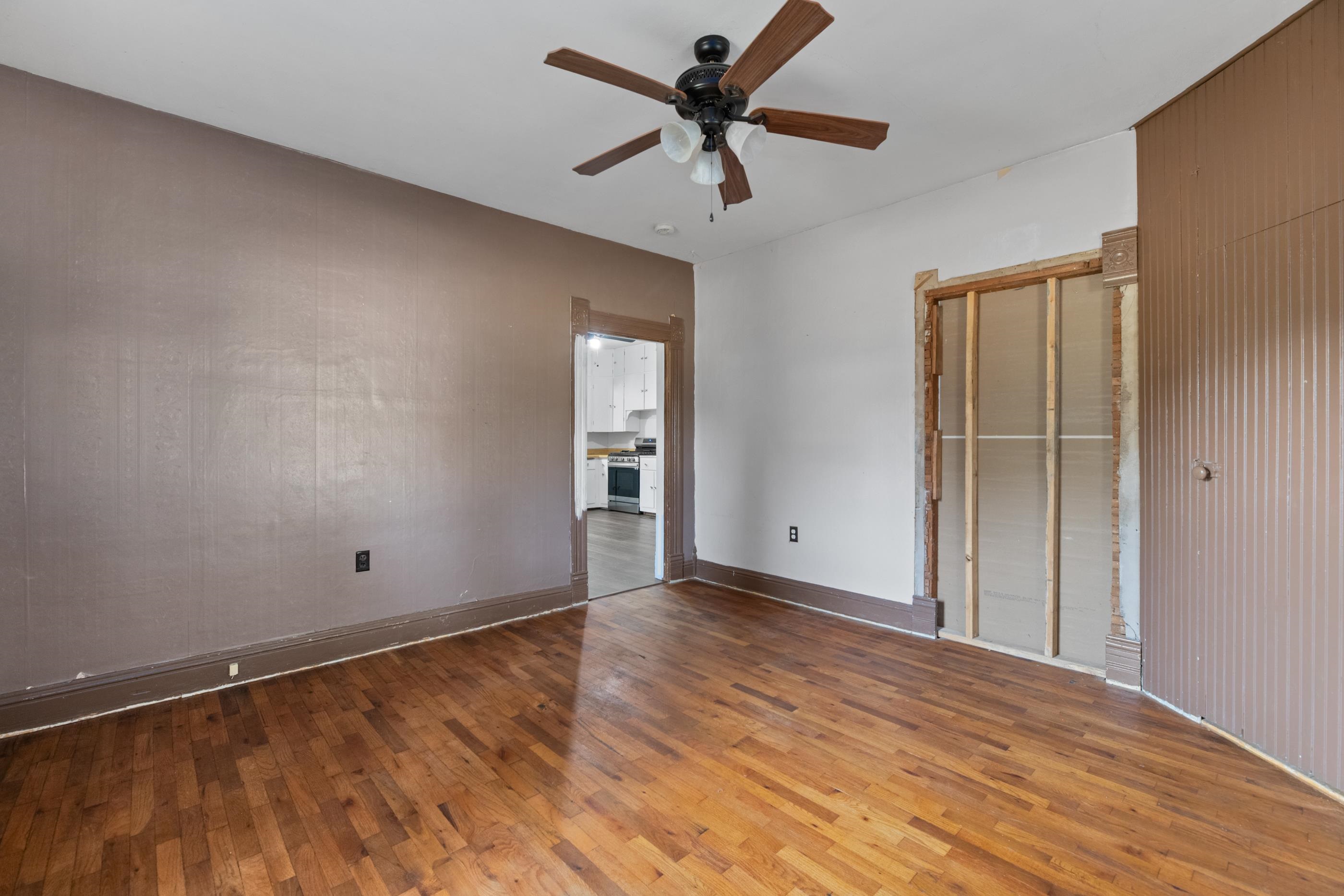 627 S Raff St Property Photo 22