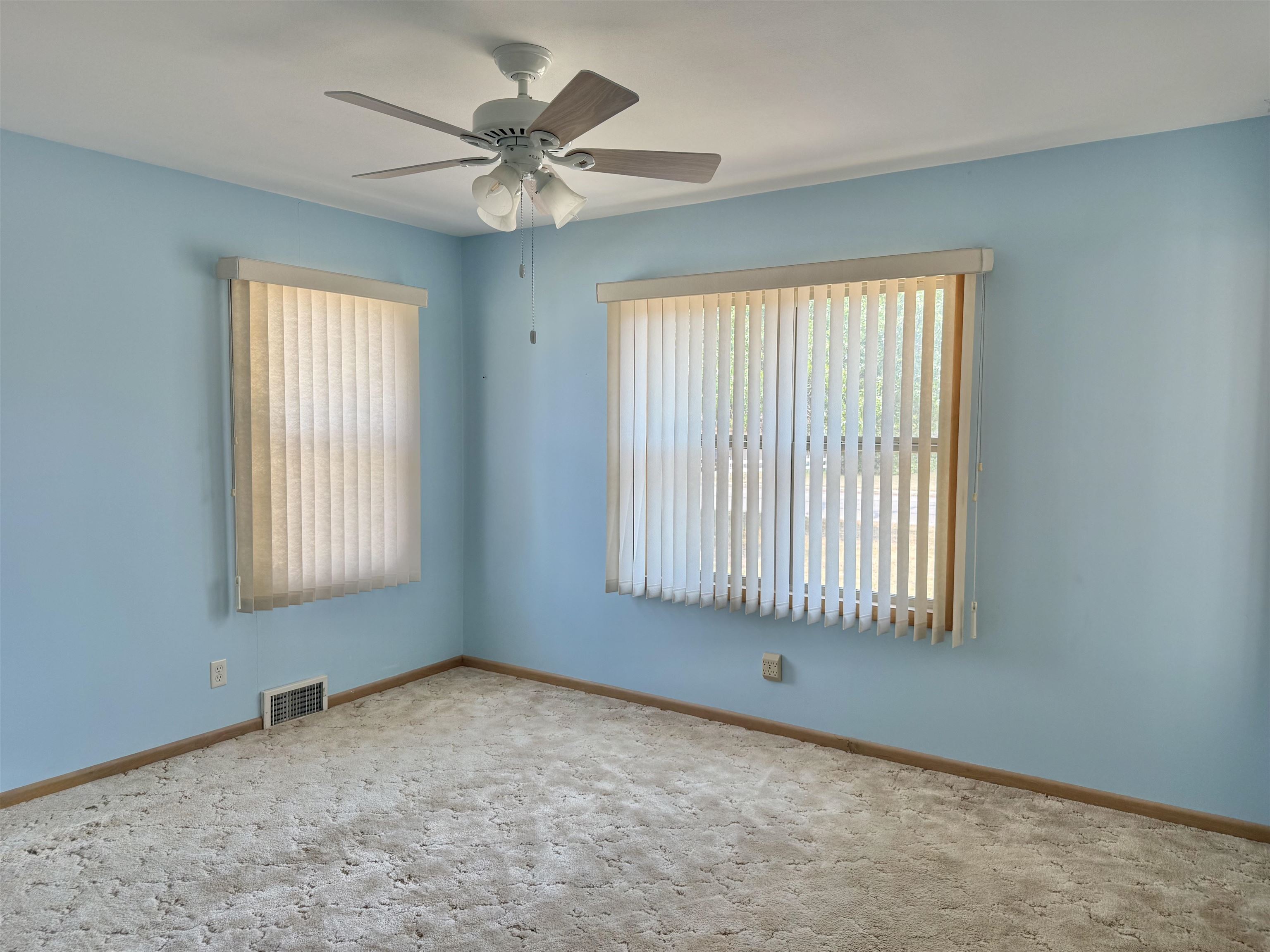 1701 N Main Property Photo 12