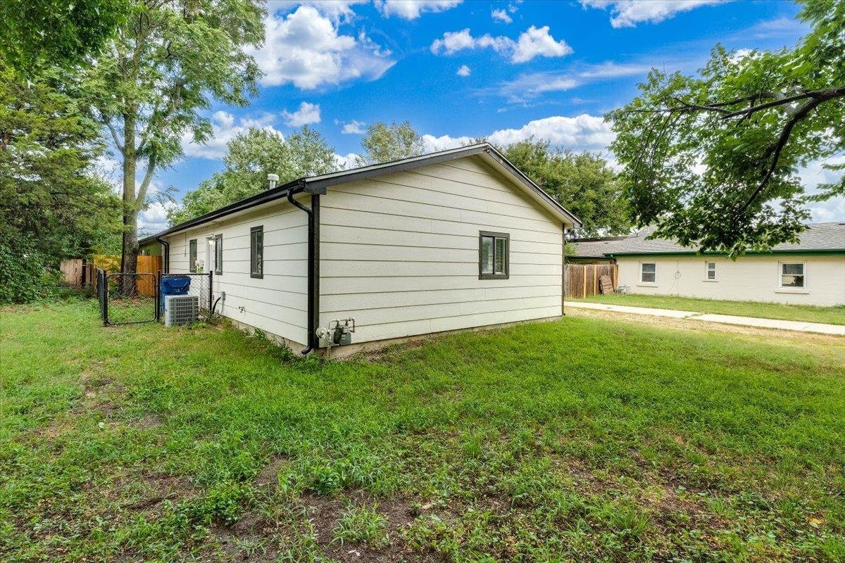 615 N Elder St Property Photo 18