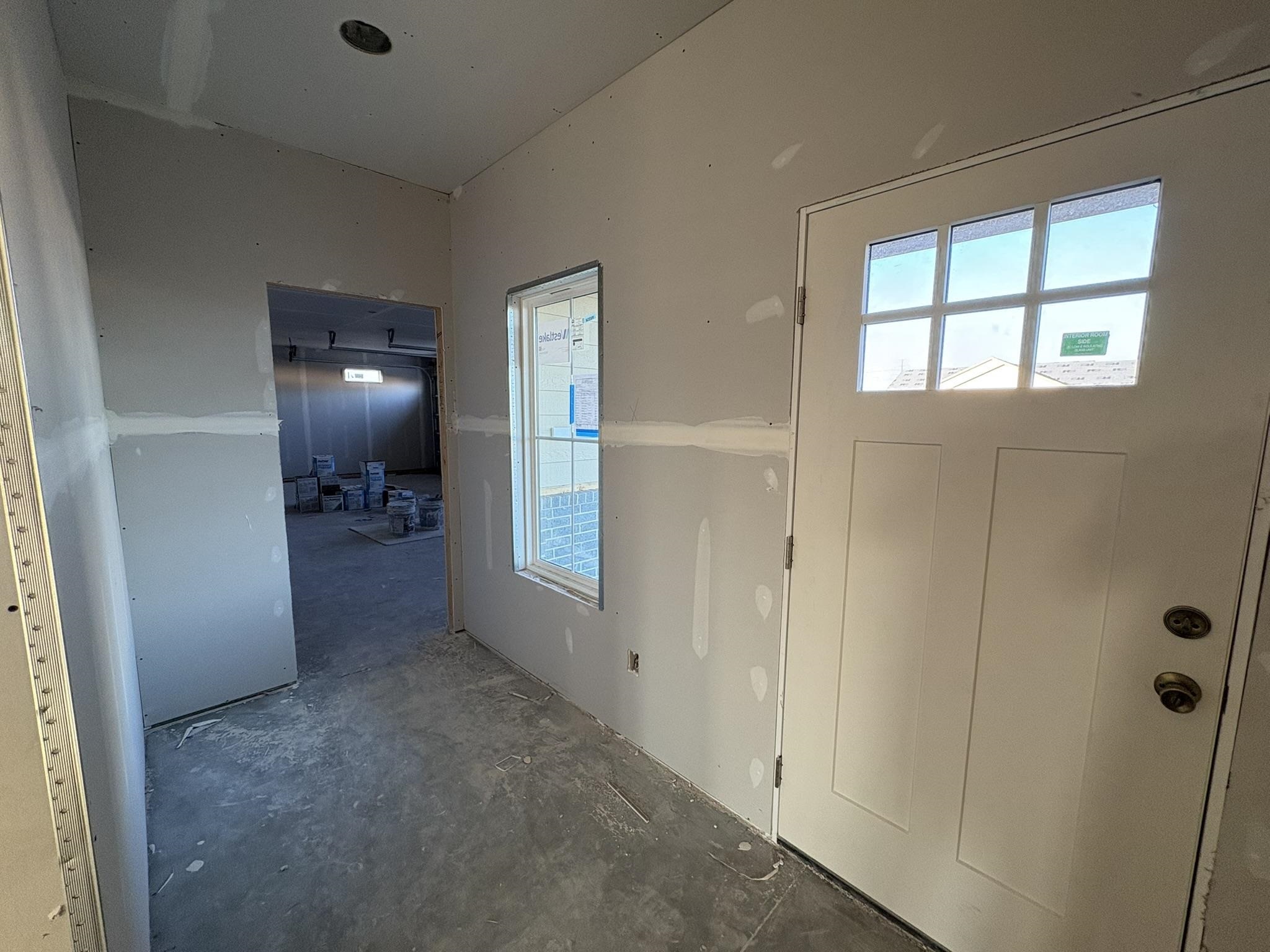 5817 Plumthicket St Property Photo 3