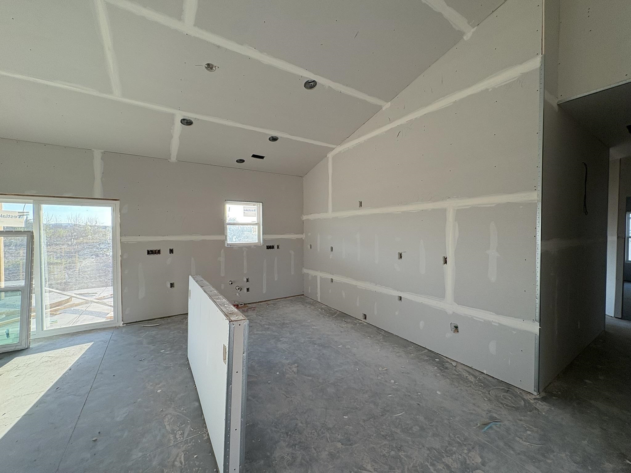 5817 Plumthicket St Property Photo 6