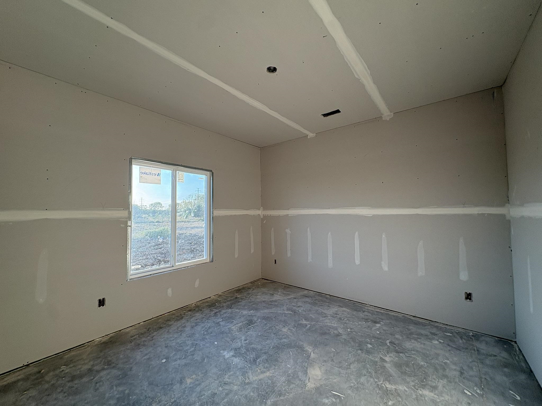 5817 Plumthicket St Property Photo 11