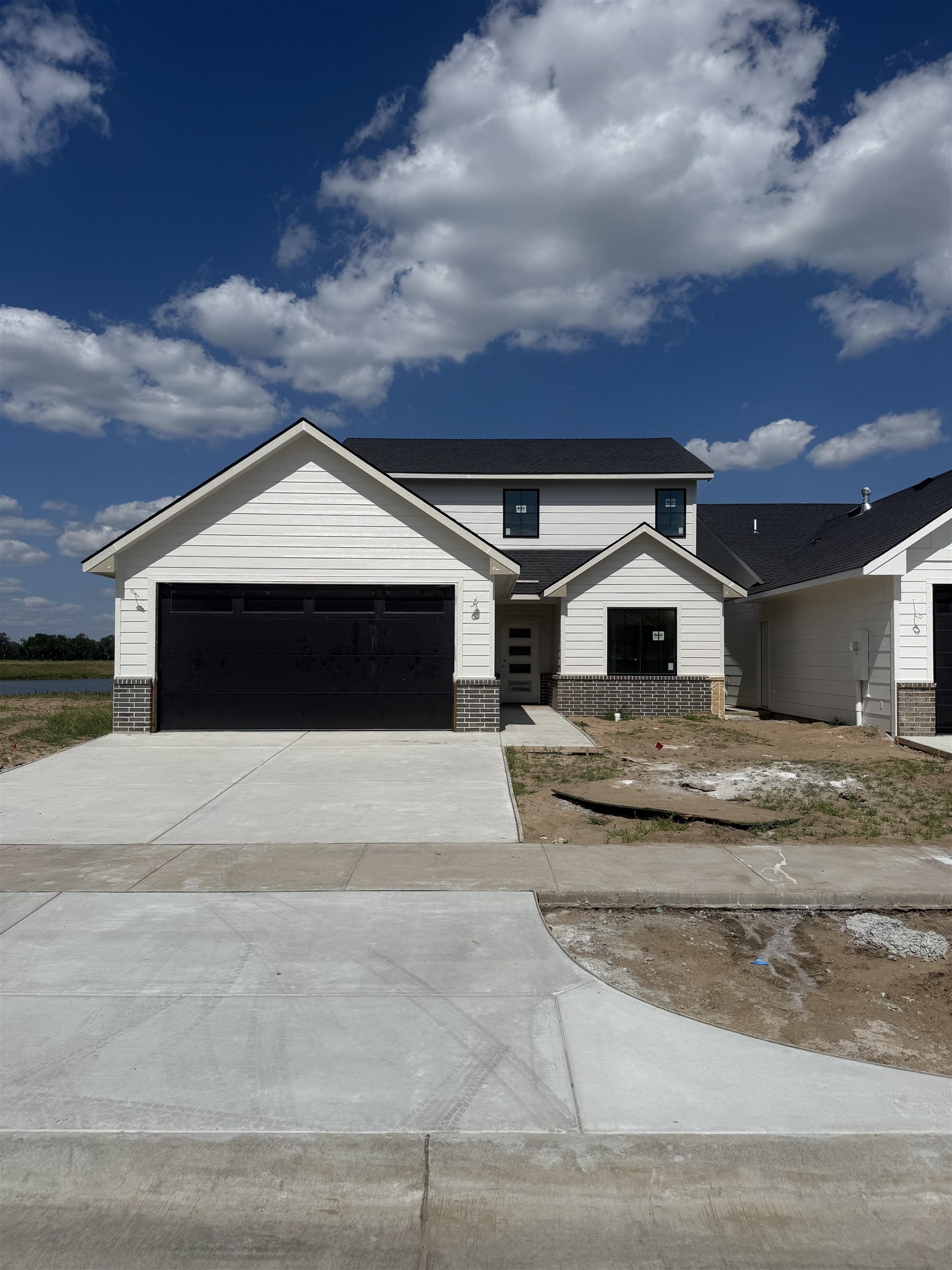5600 Wandering Way Property Photo 1