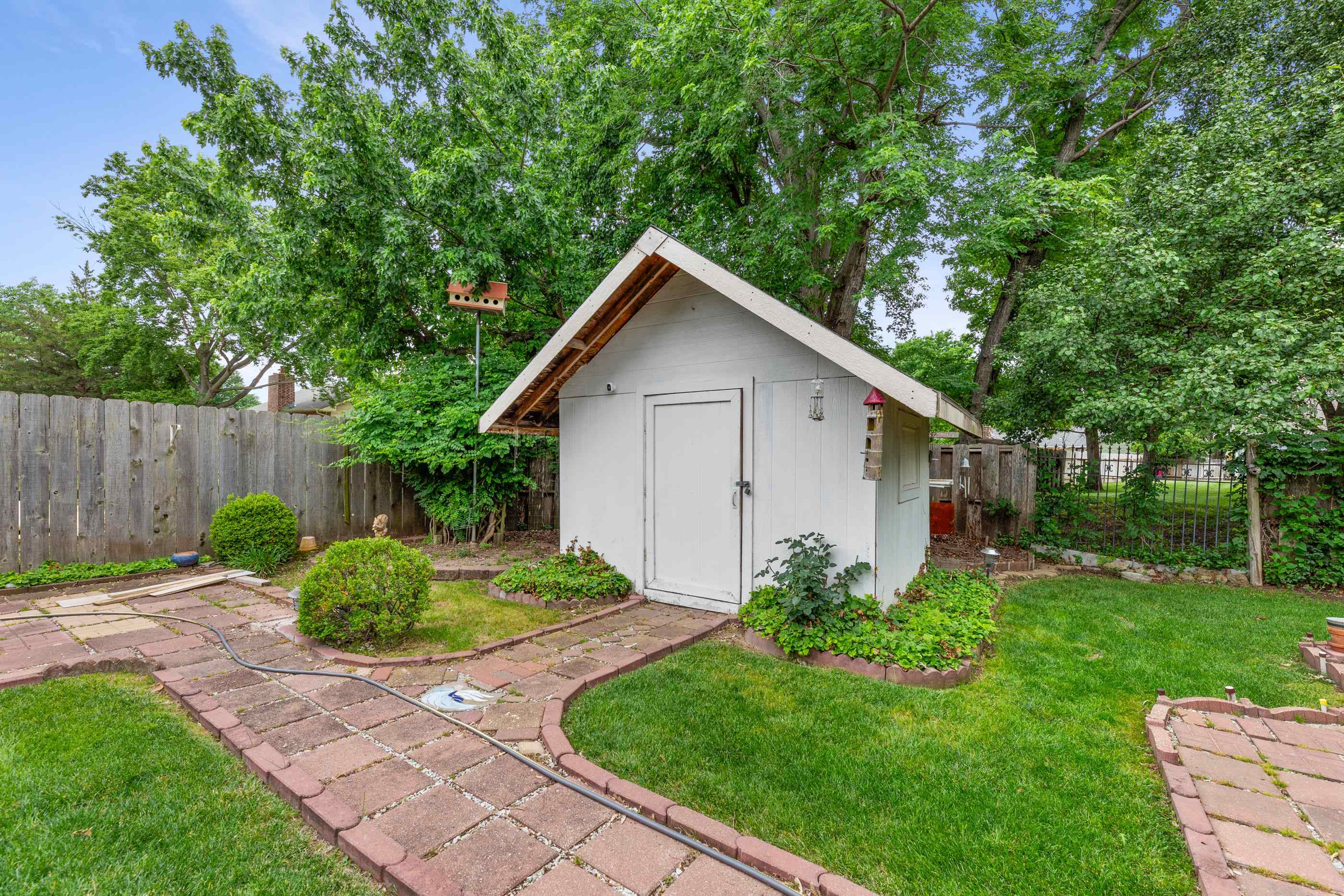 231 S Milstead Property Photo 14