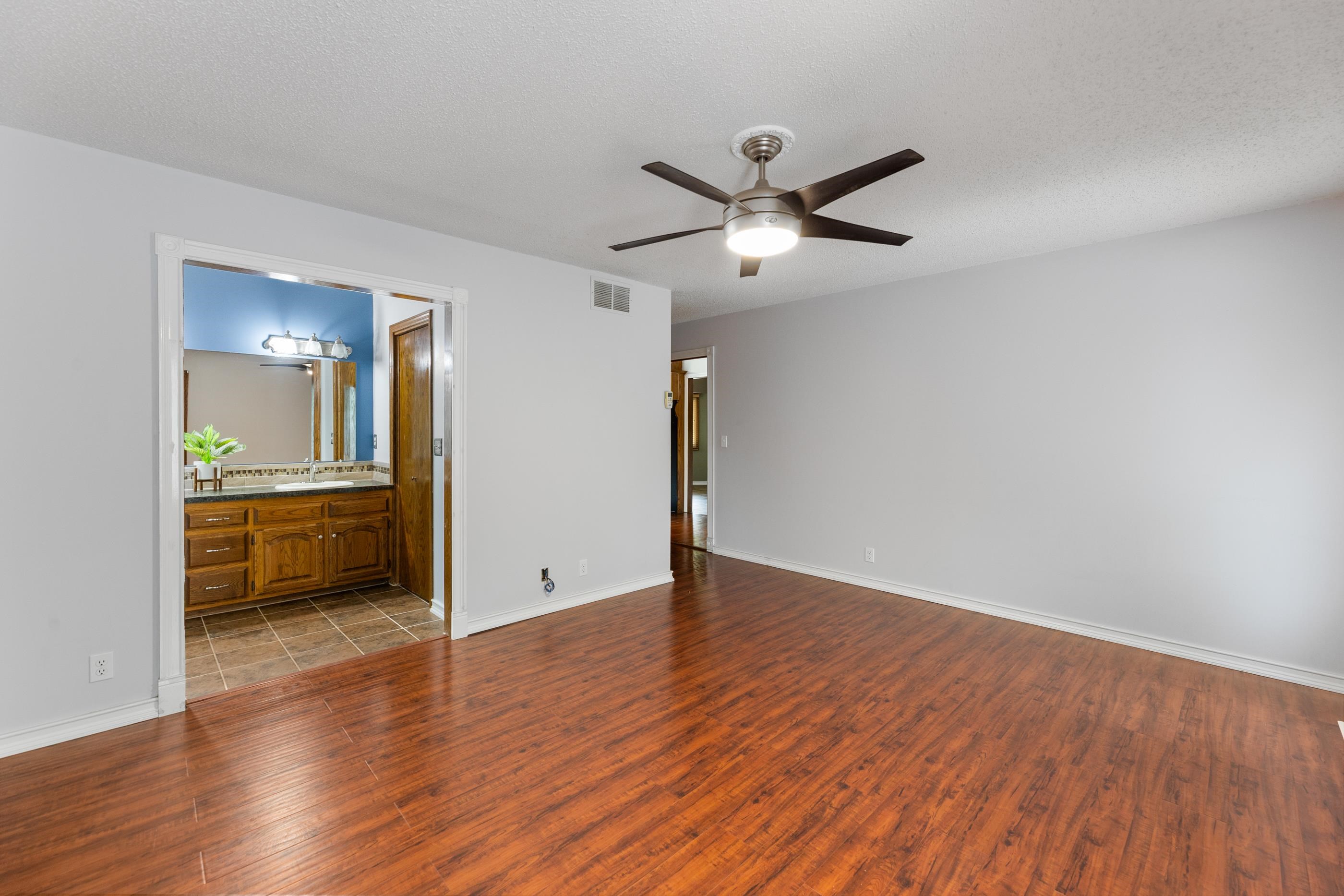 231 S Milstead Property Photo 16