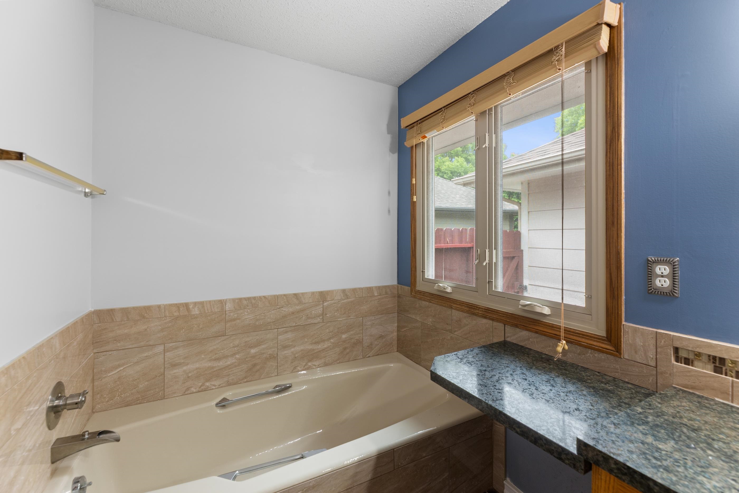 231 S Milstead Property Photo 17