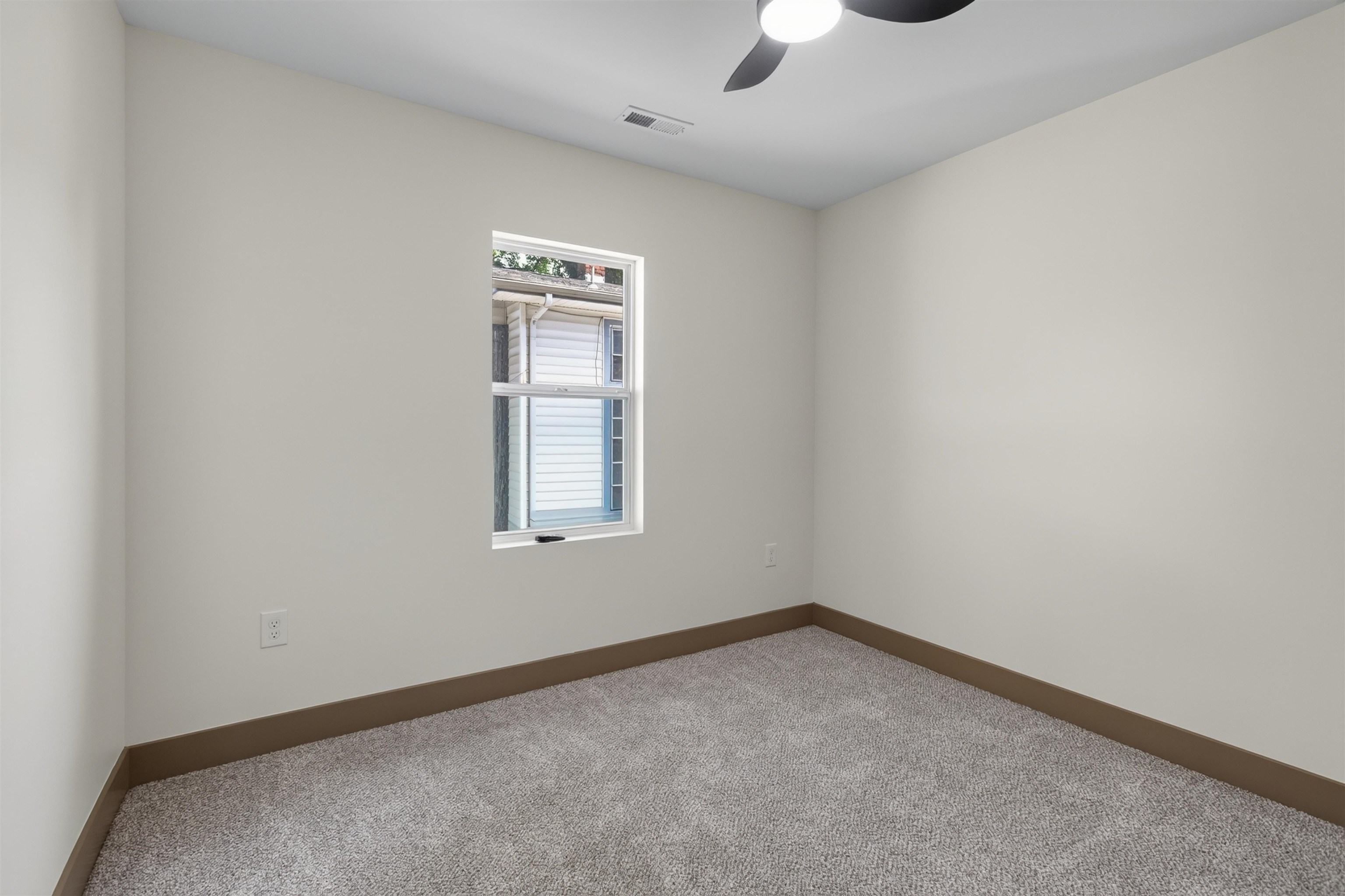 1639 S Lulu Property Photo 25