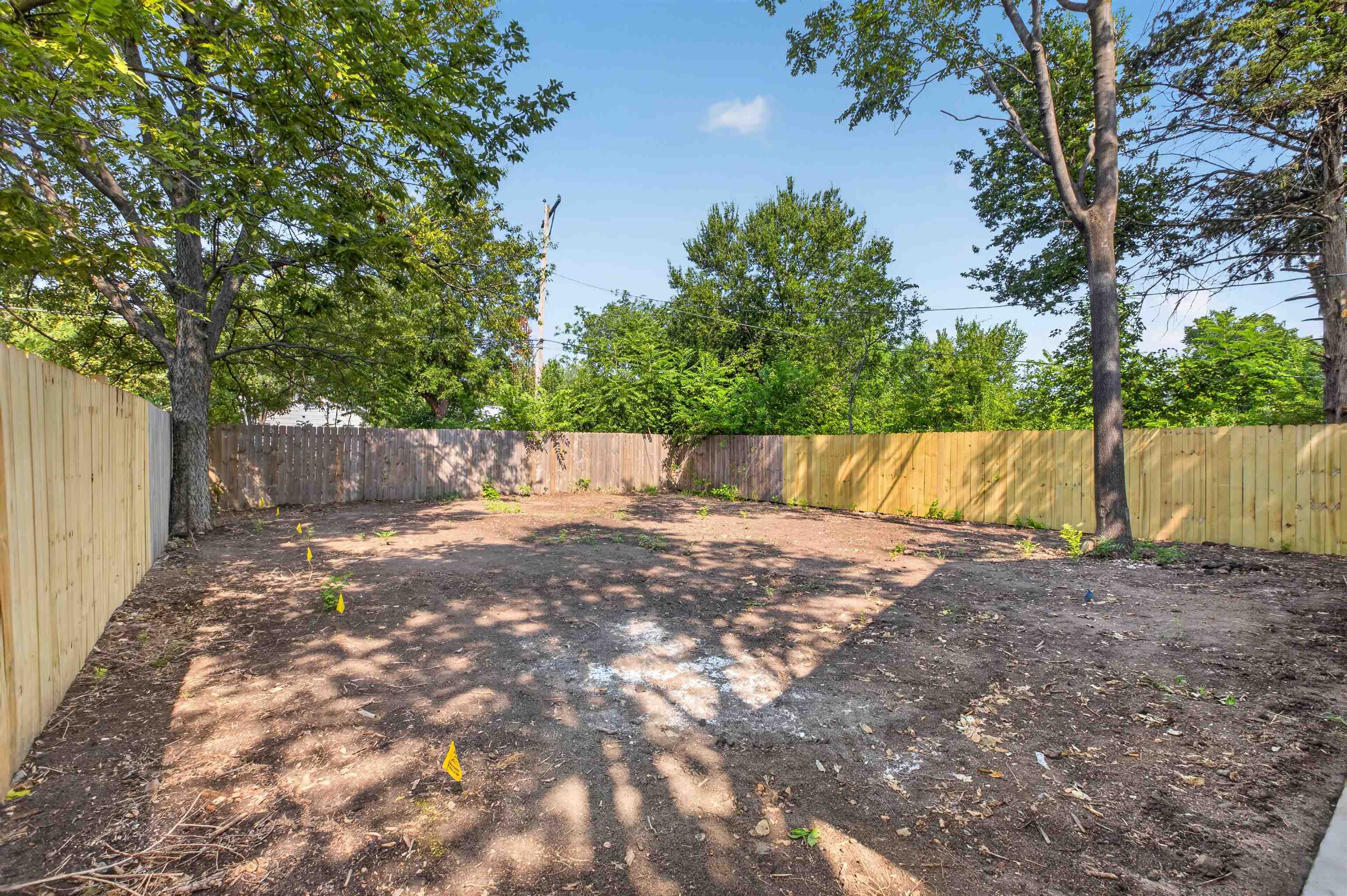 1639 S Lulu Property Photo 29