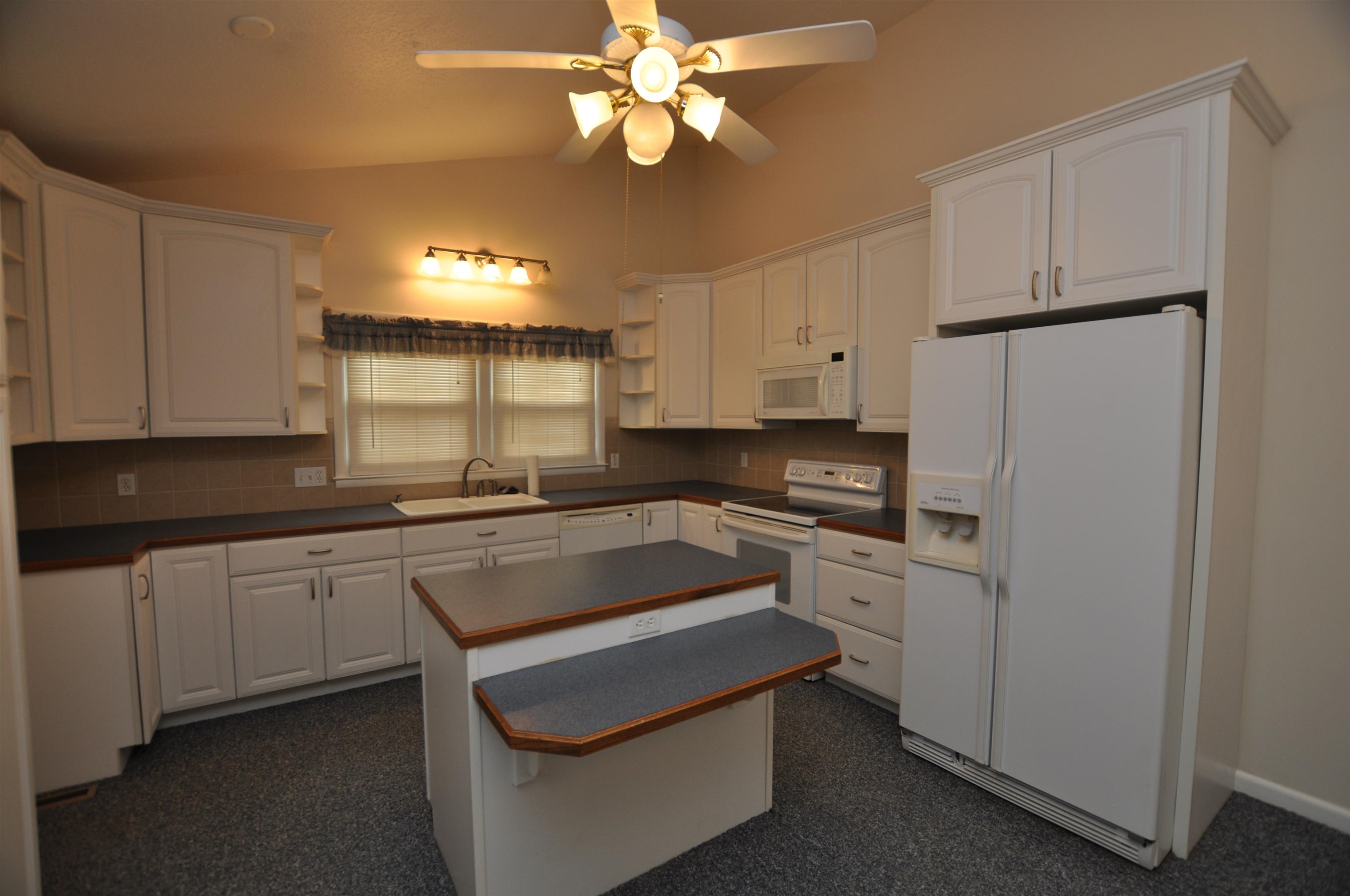 5925 Memphis Property Photo 4
