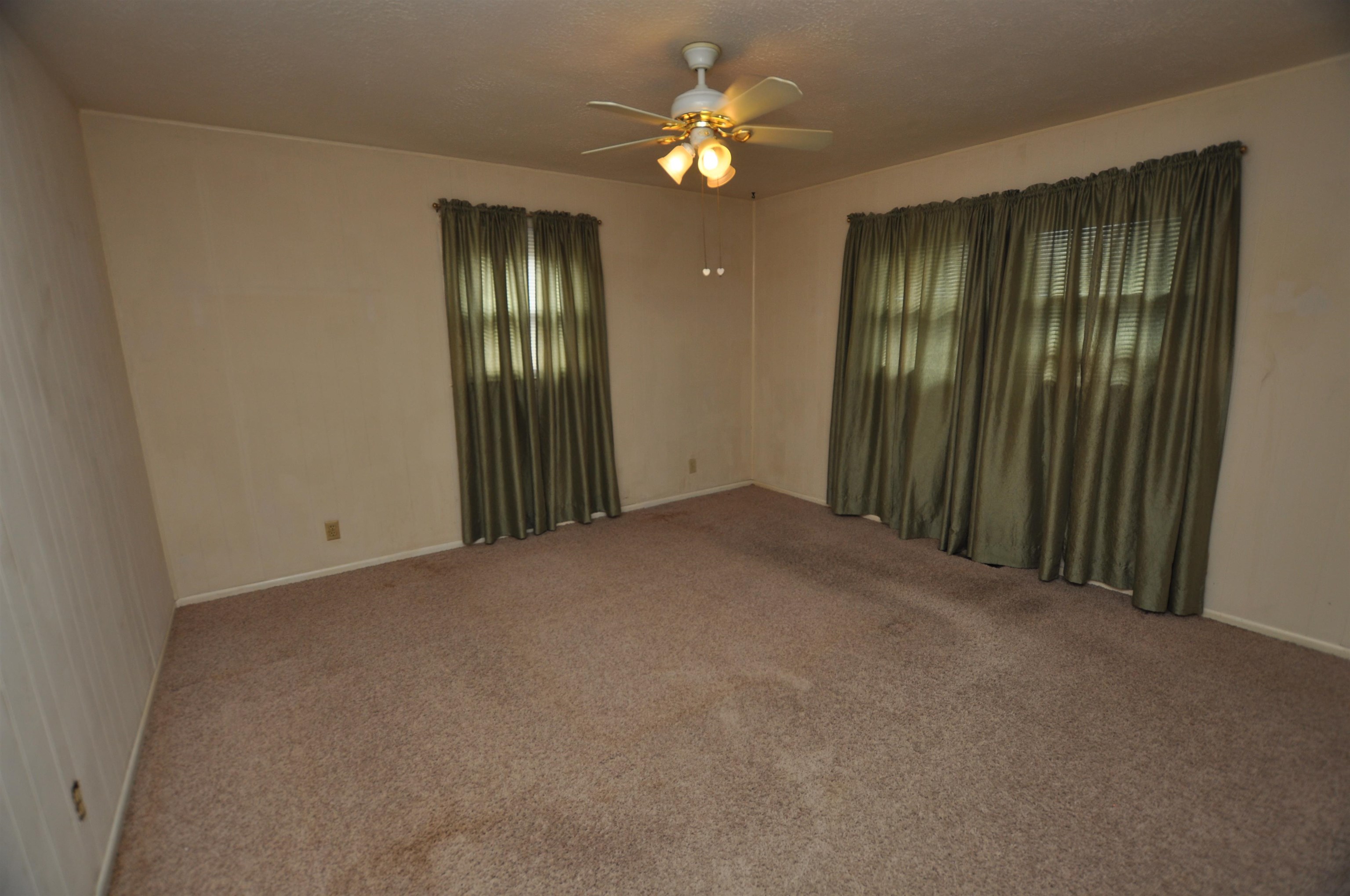 5925 Memphis Property Photo 9