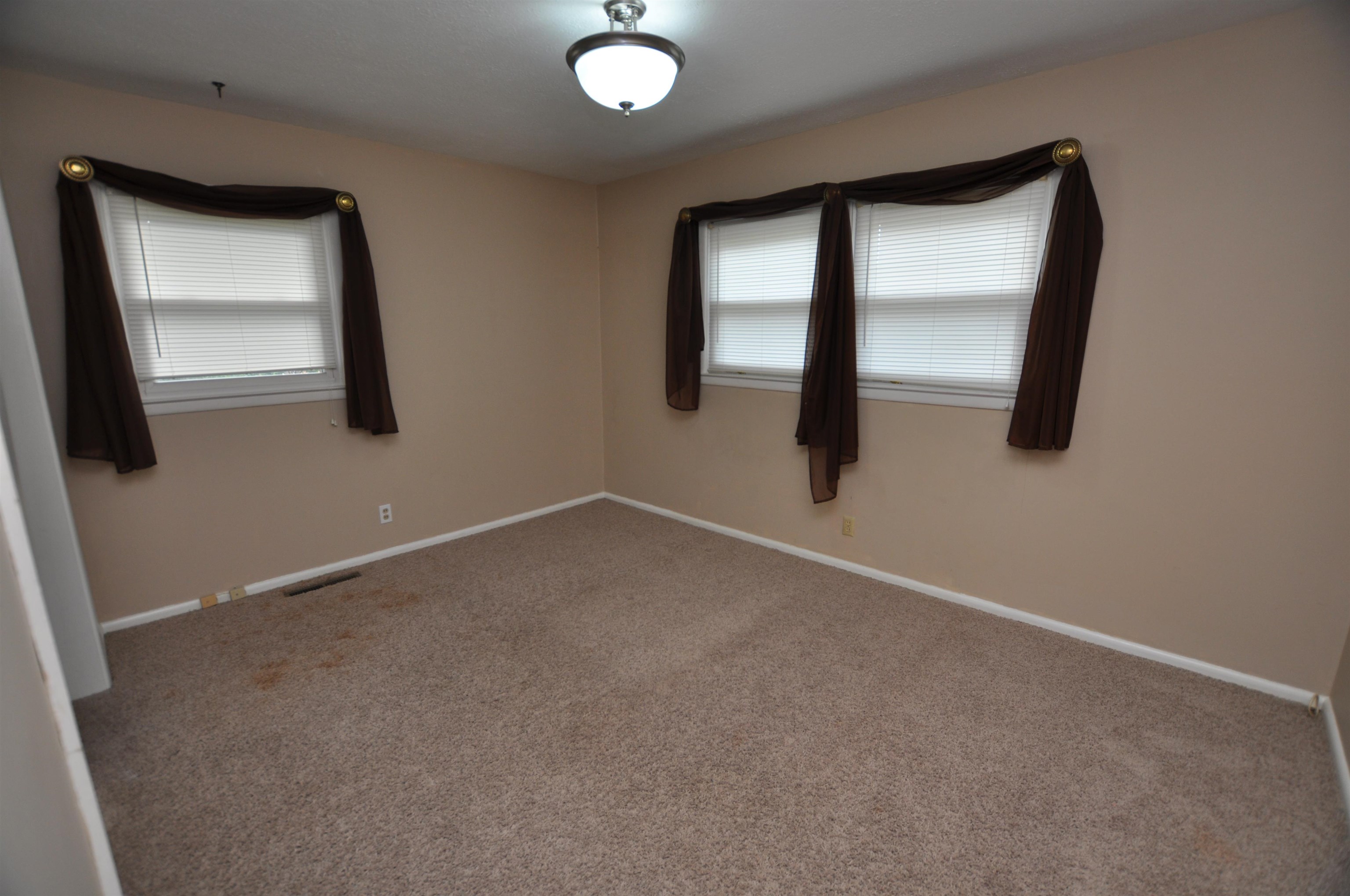 5925 Memphis Property Photo 15