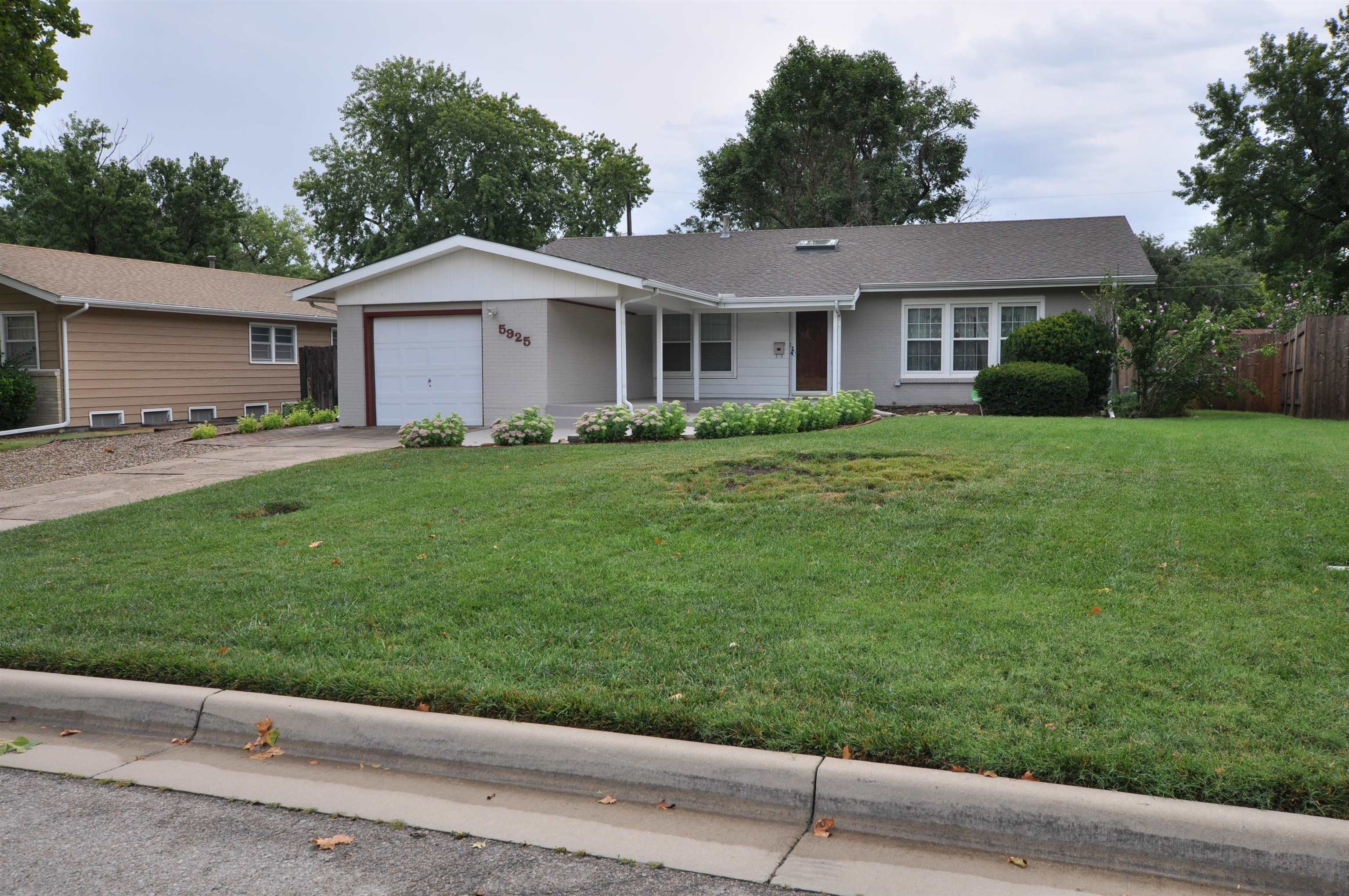5925 Memphis Property Photo 33