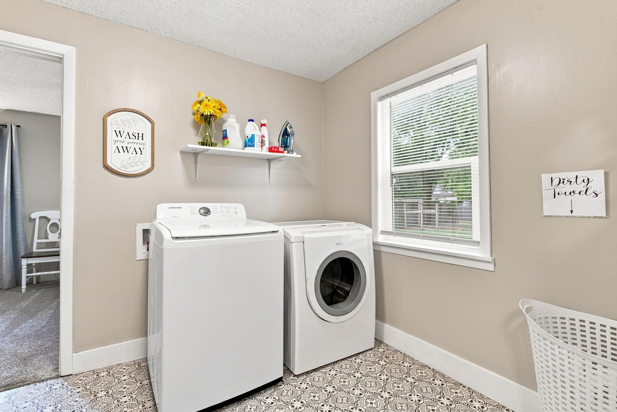 137 S Elizabeth Property Photo 17