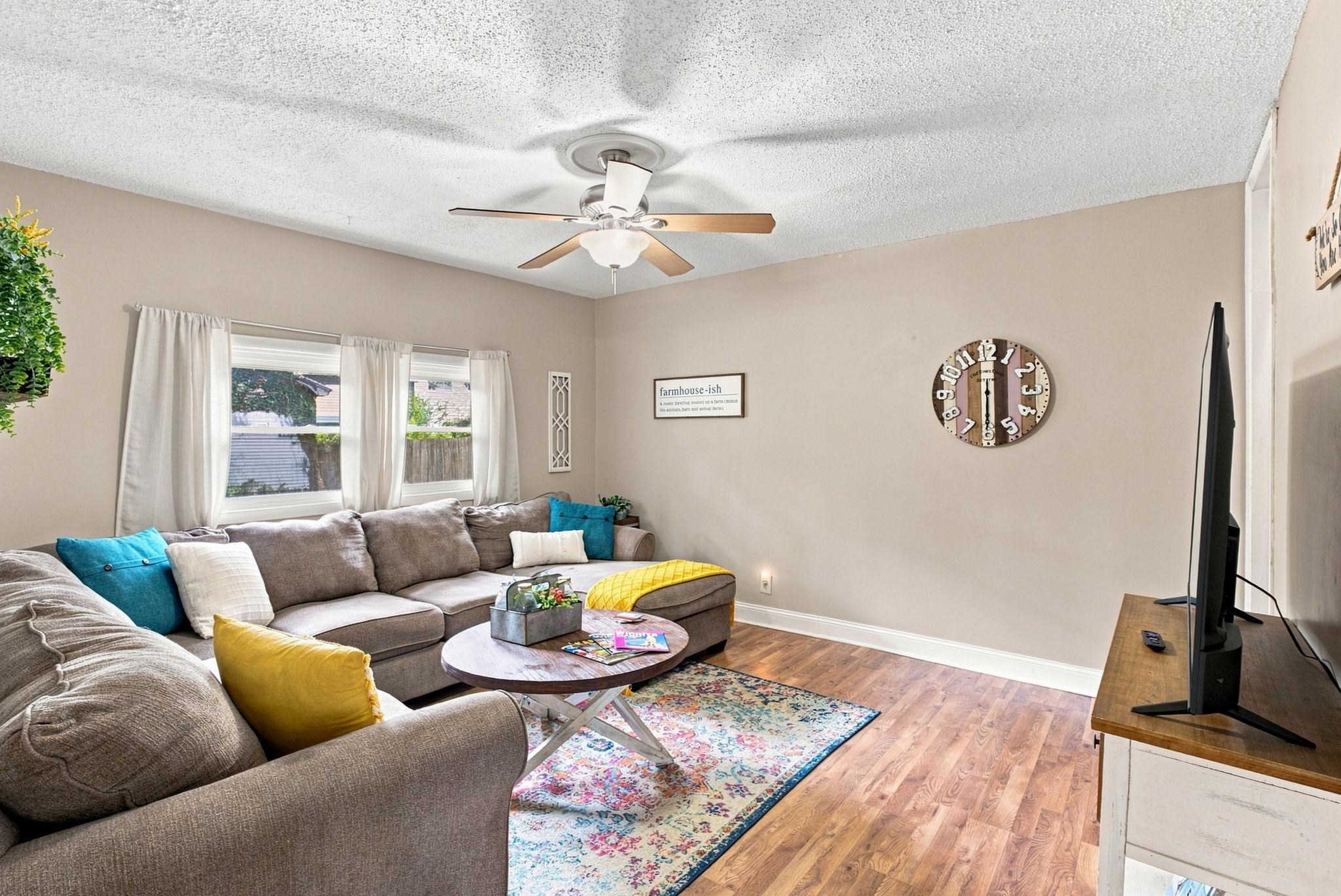 137 S Elizabeth Property Photo 19