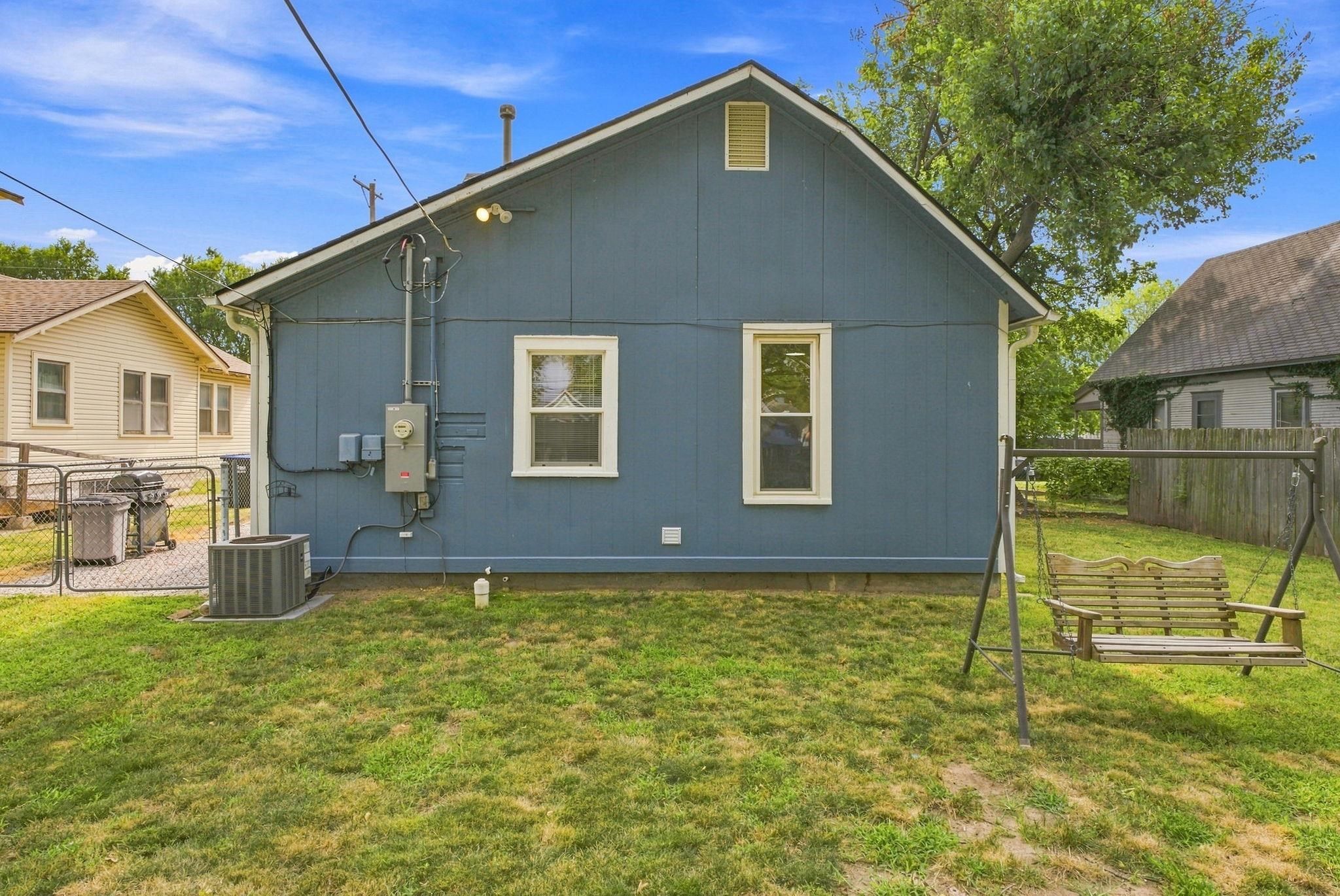 137 S Elizabeth Property Photo 25