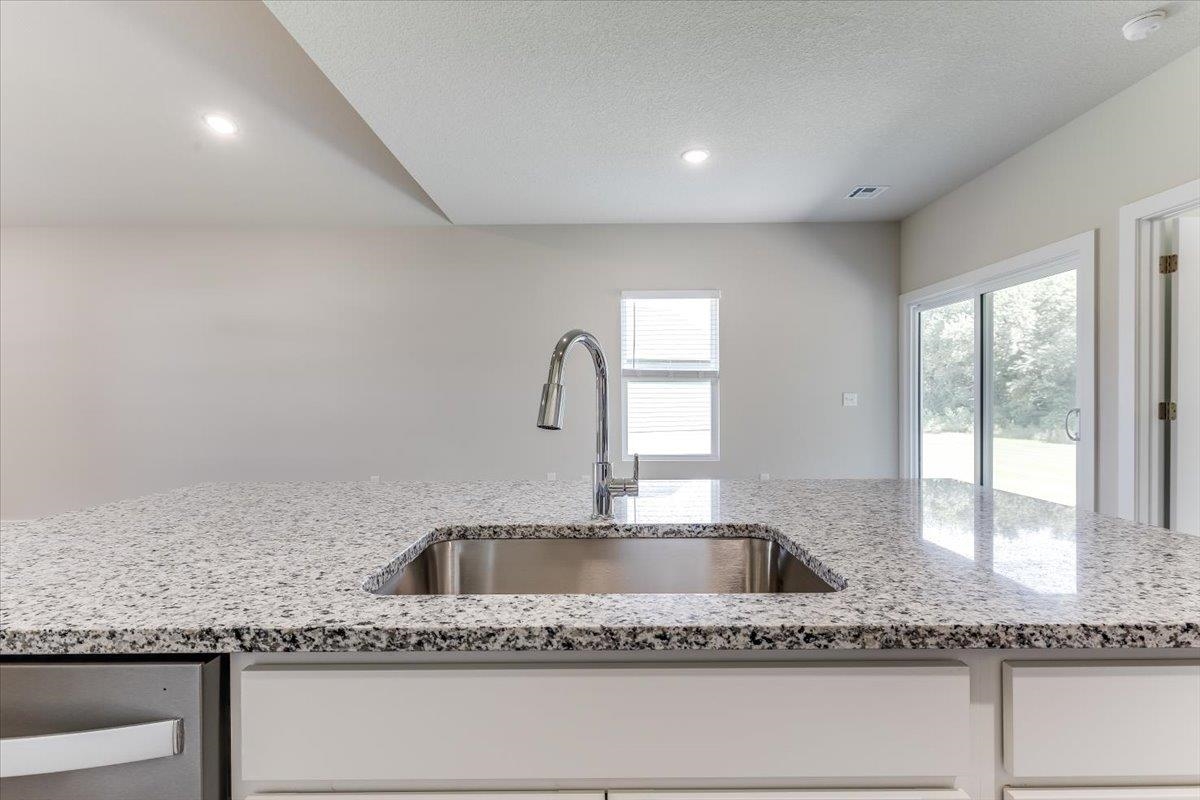 1783 W Redbud Lane Property Photo 14