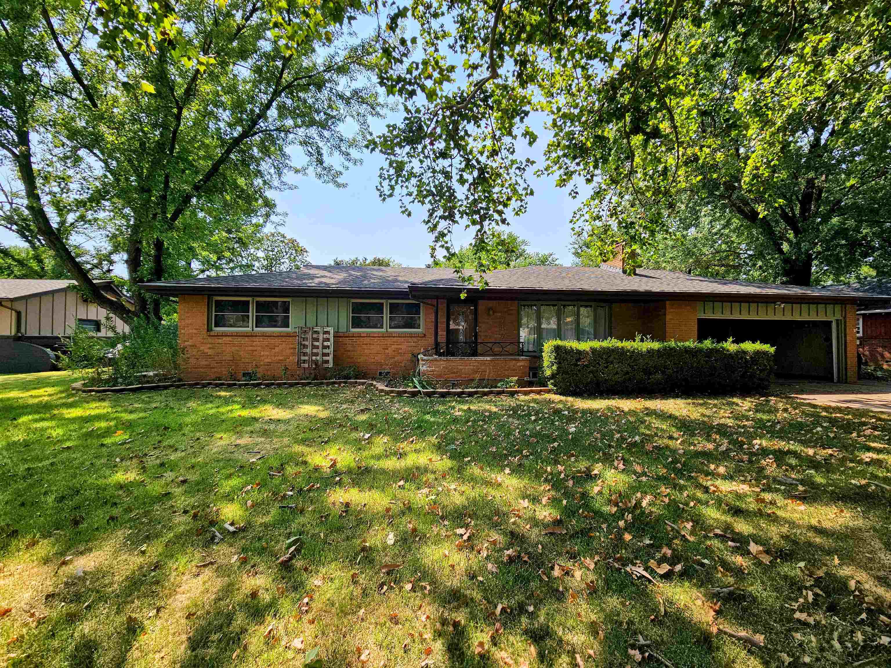 1747 N Sabin St Property Photo 1
