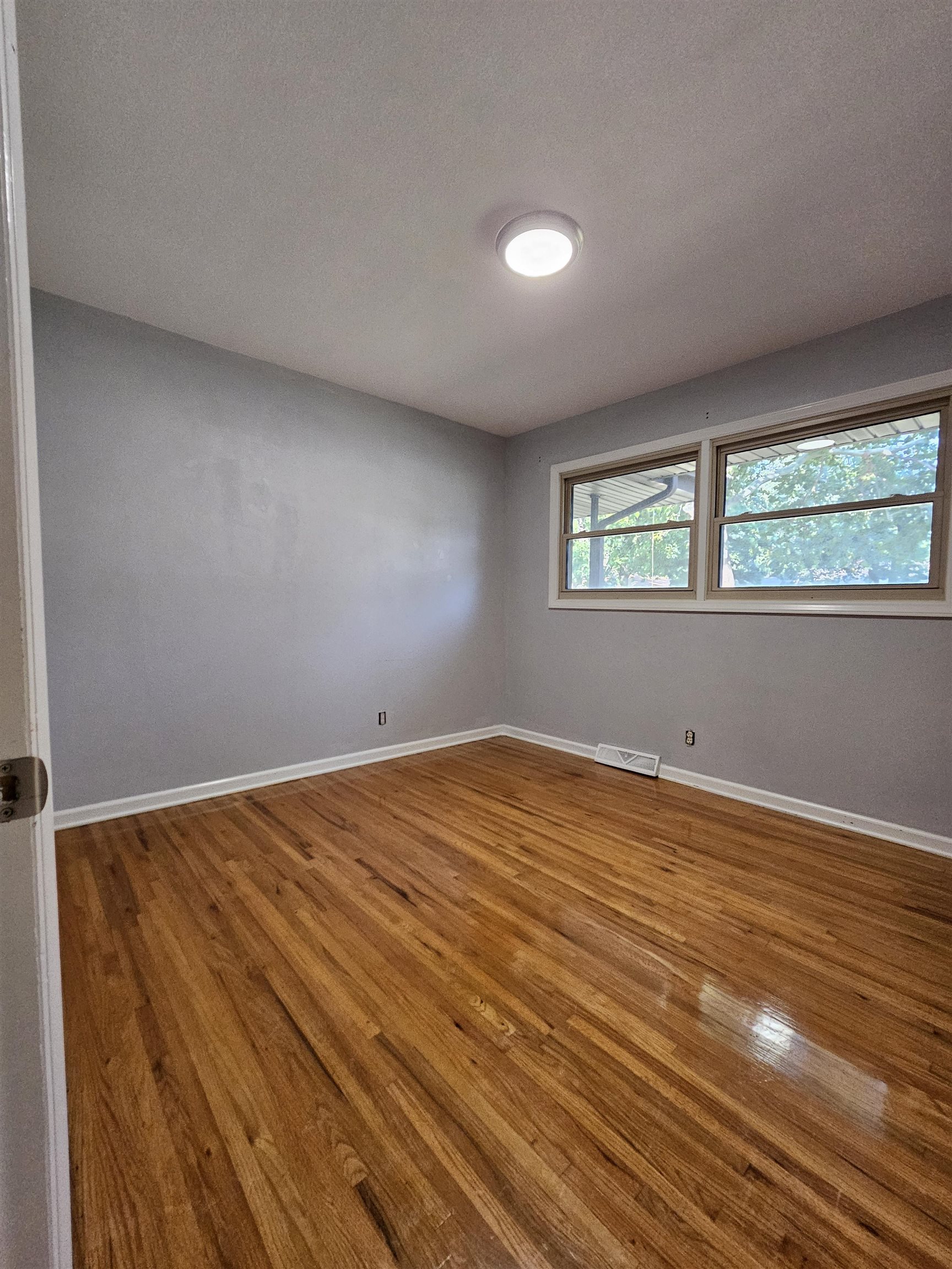 1747 N Sabin St Property Photo 11
