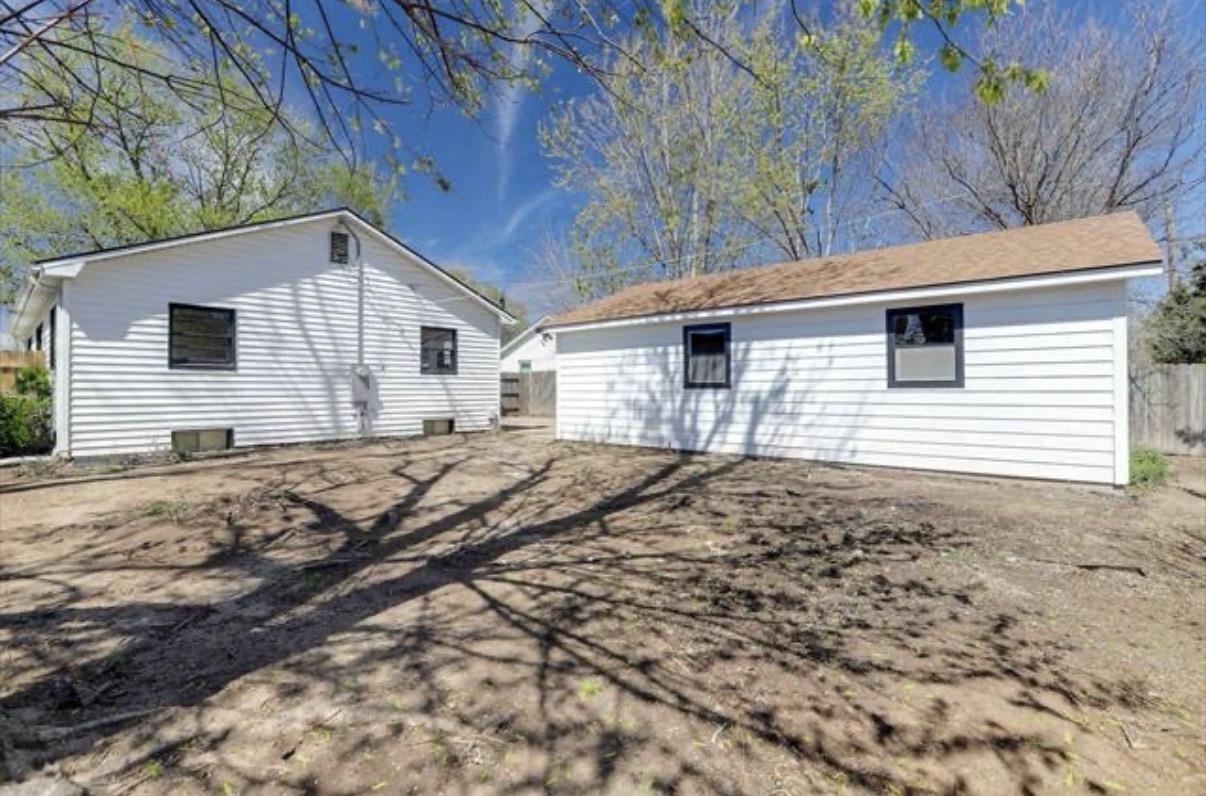 750 N Mccomas St Property Photo 27