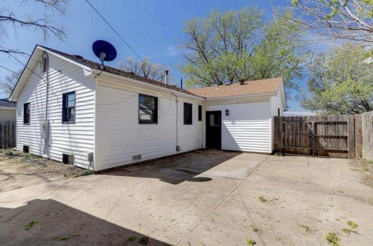750 N Mccomas St Property Photo 28