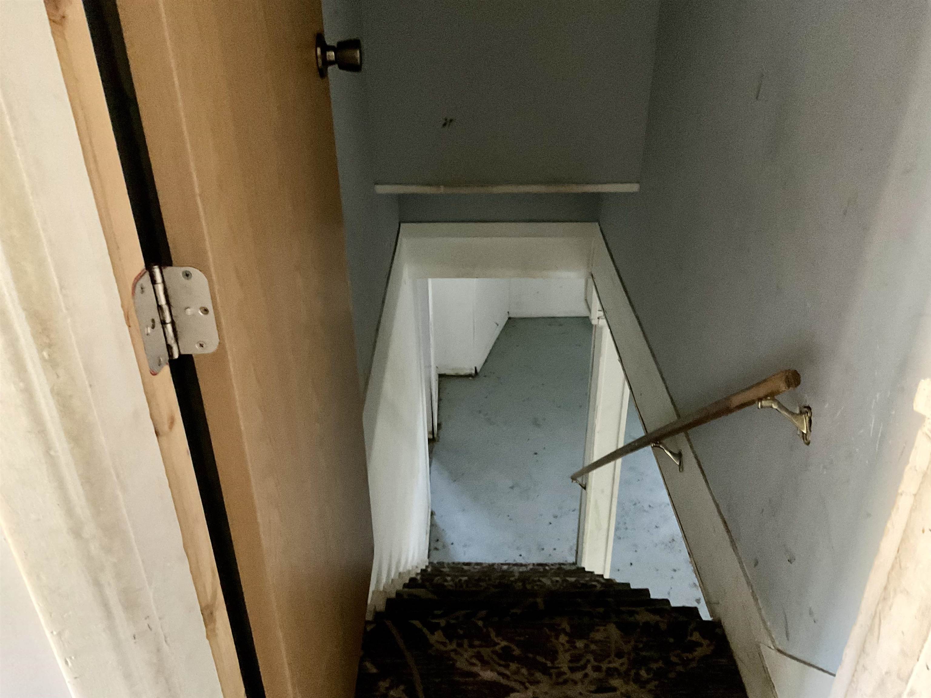 2147 S Laura Property Photo 5